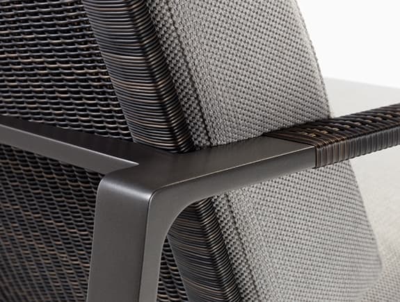 Уличное кресло Holly Hunt OMURA LOUNGE CHAIR
