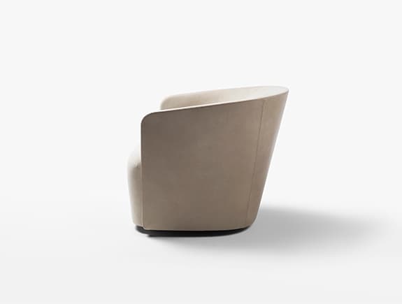 Кресло Holly Hunt VOLTA LOUNGE CHAIR