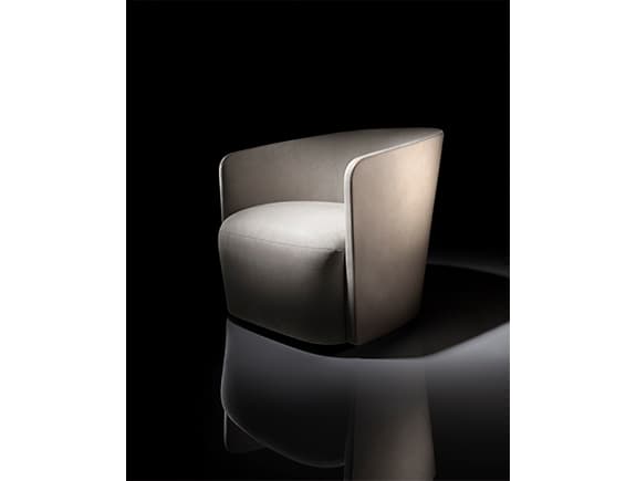 Кресло Holly Hunt VOLTA LOUNGE CHAIR