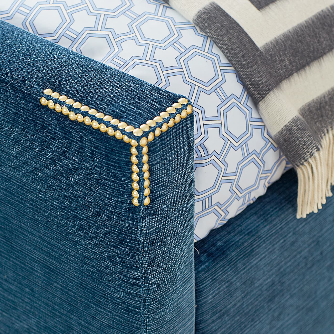 Двуспальная кровать Jonathan Adler Connery Queen Bed