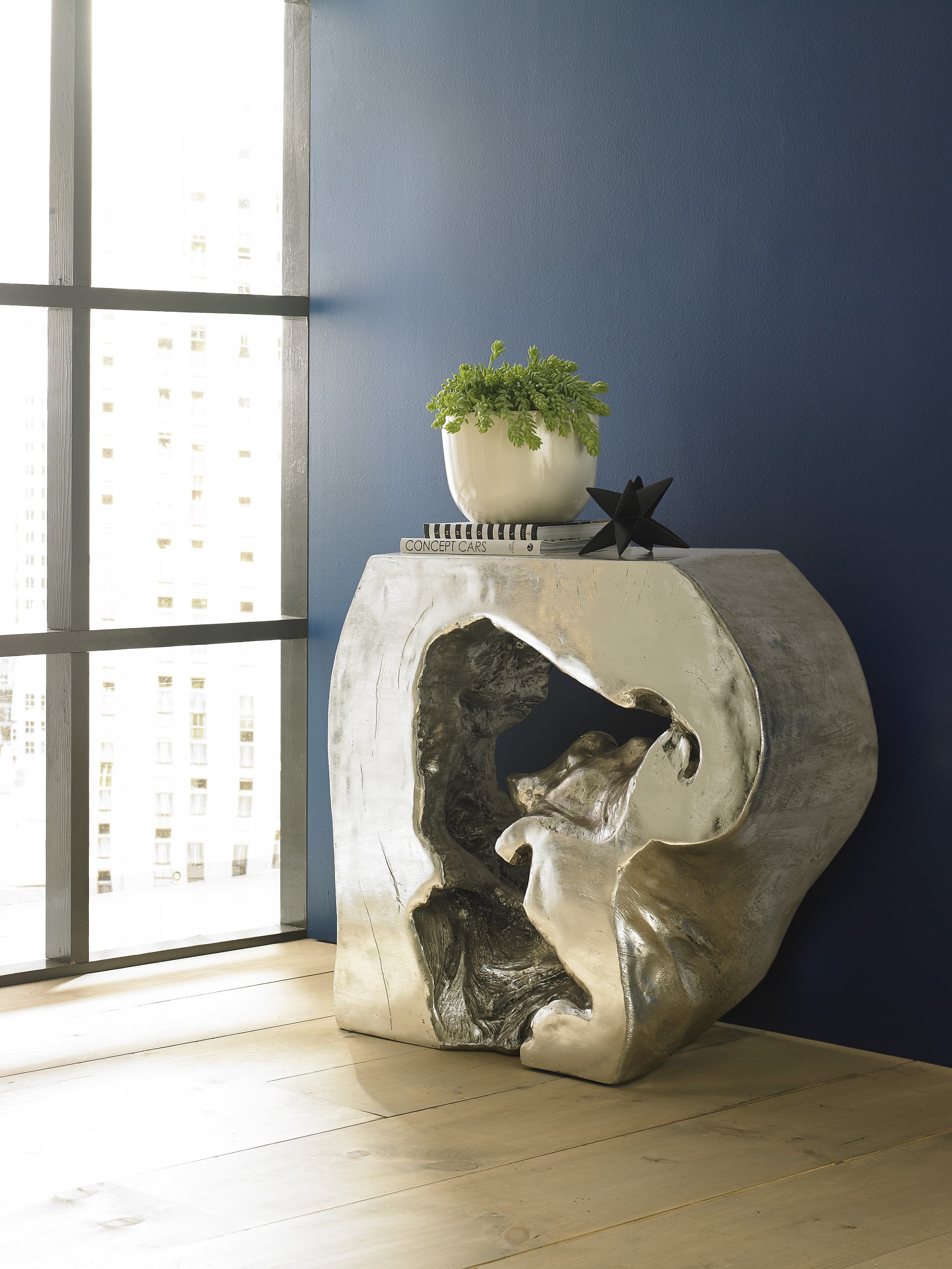 Консоль Phillips Collection Plateada Hollow Console