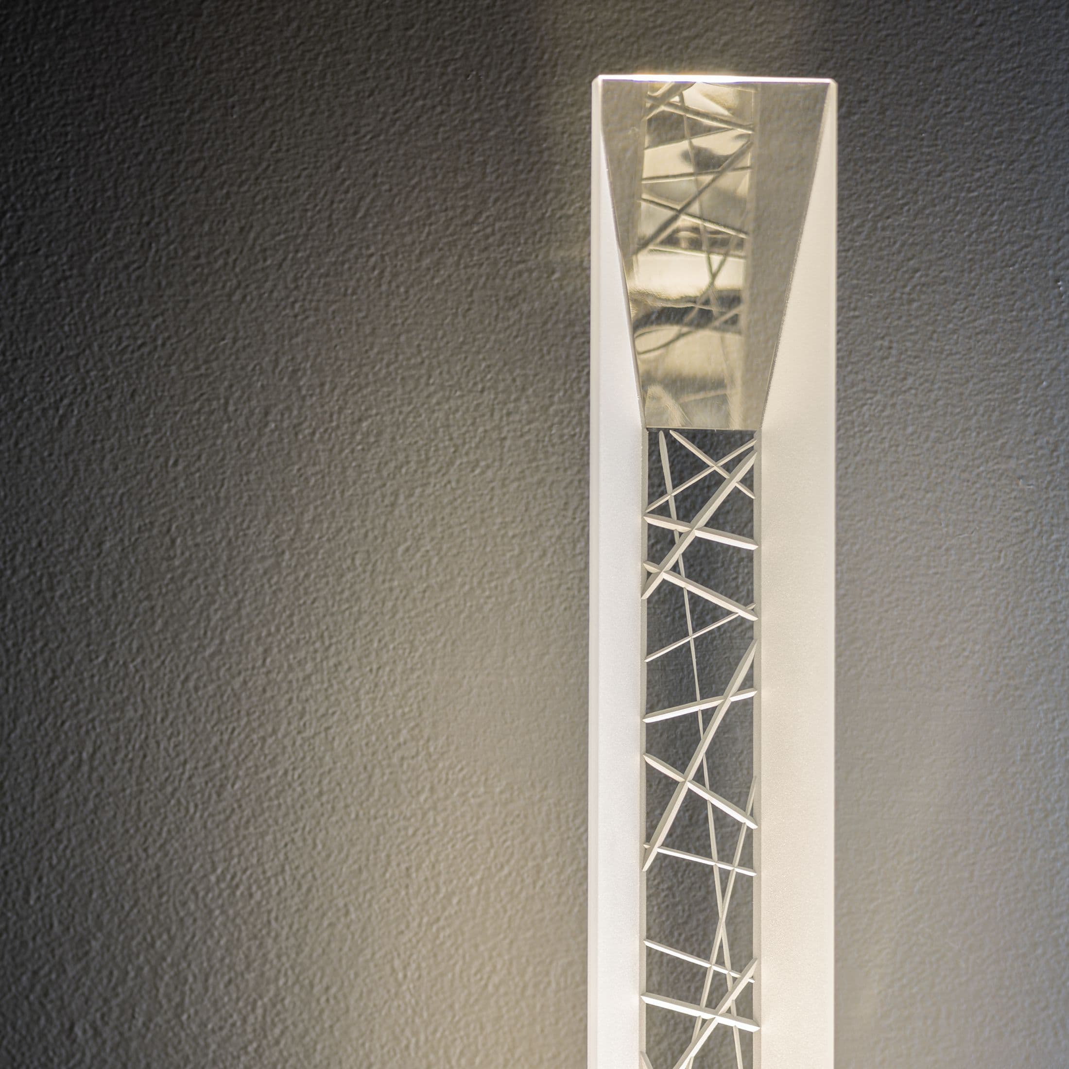 Настенный уличный светильник Hubbardton Forge Refraction Outdoor Sconce Hubbardton Forge