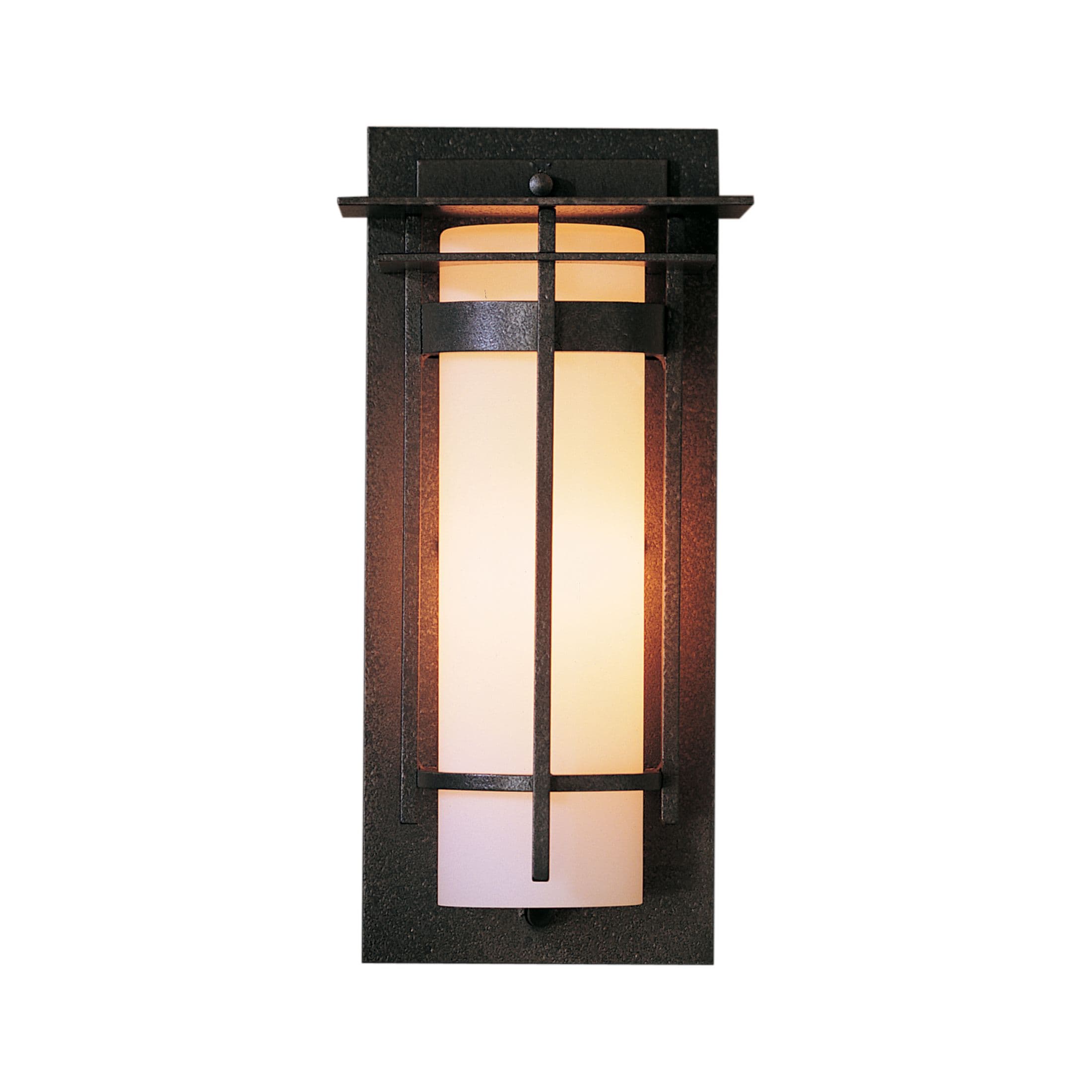 Настенный уличный светильник Hubbardton Forge Banded with Top Plate Small Outdoor Sconce Hubbardton Forge