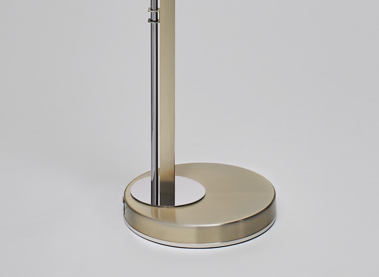 Напольный светильник Charles SATURNE Charles