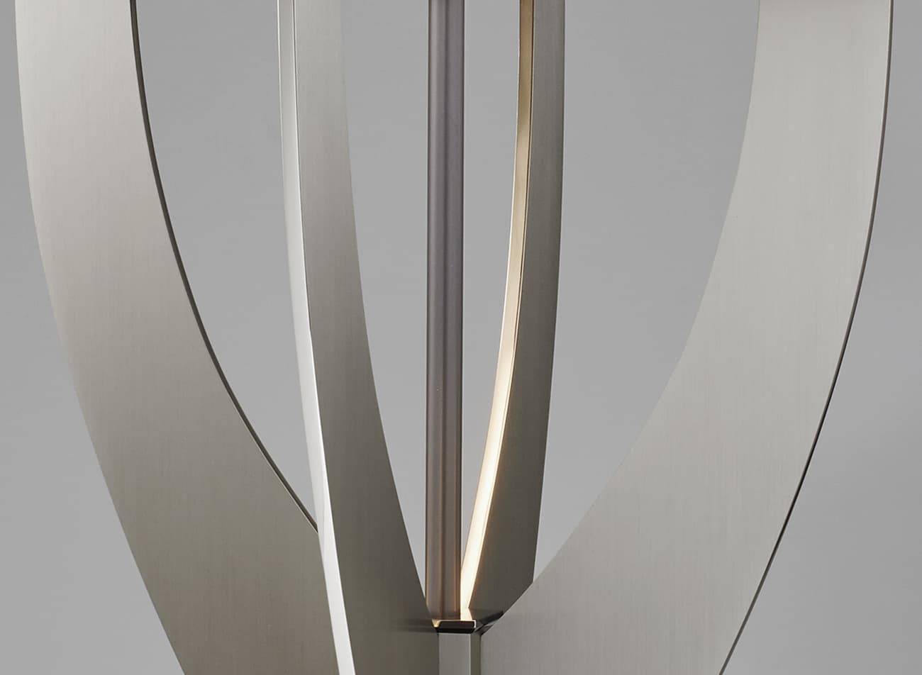 Настольная лампа Charles OGIVE -110 YEARS ANNIVERSARY Charles