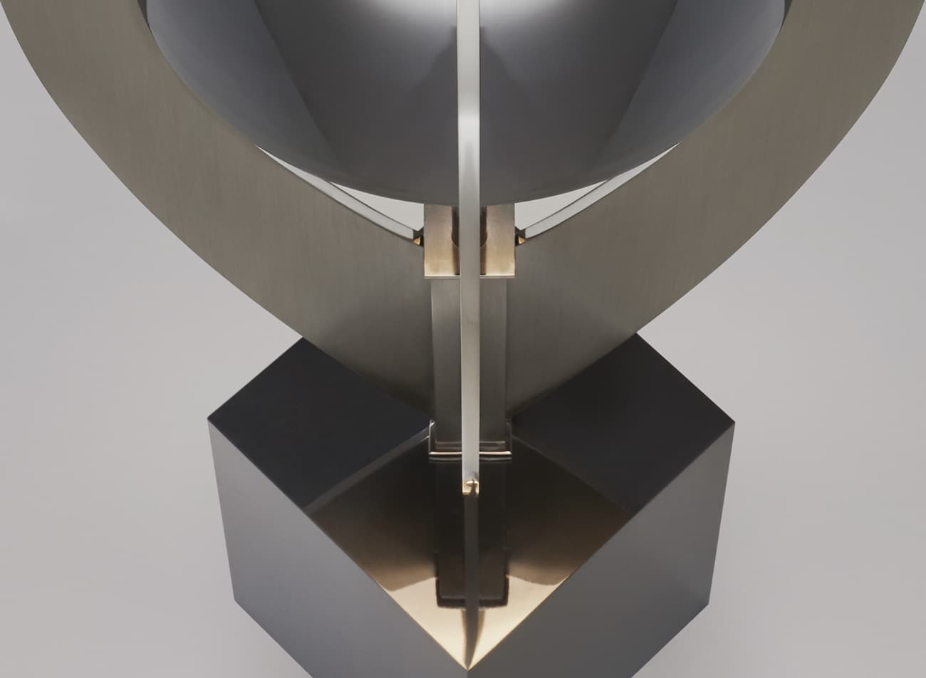 Настольная лампа Charles OGIVE -110 YEARS ANNIVERSARY Charles