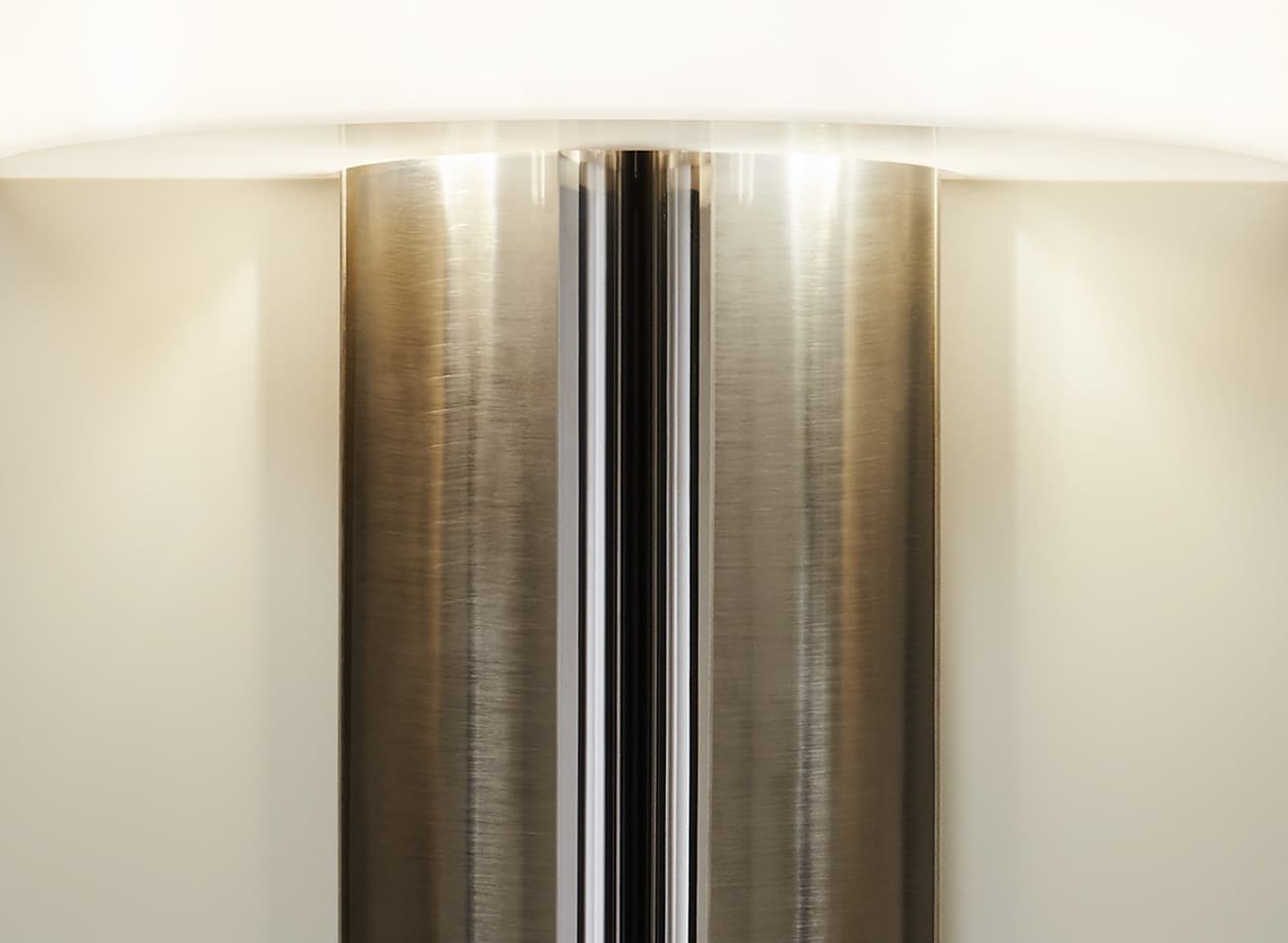 Настенный светильник Charles TAMBOUR PLEXI Charles