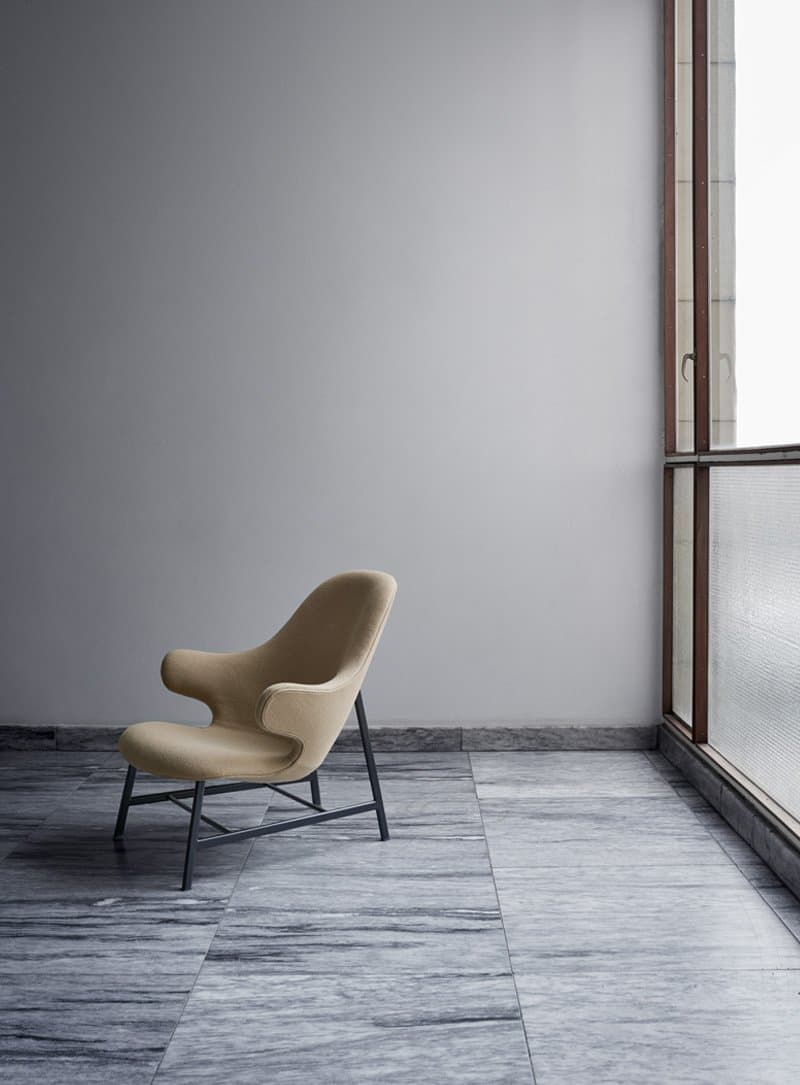 Стул с подлокотниками AndTradition Catch JH13