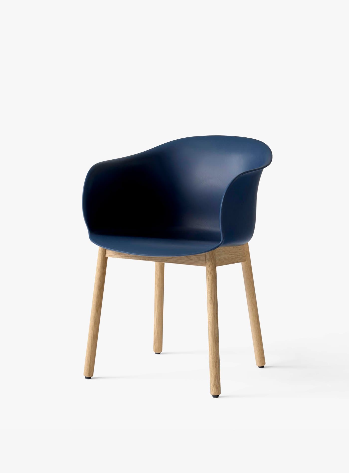 Стул с подлокотниками AndTradition Elefy JH28