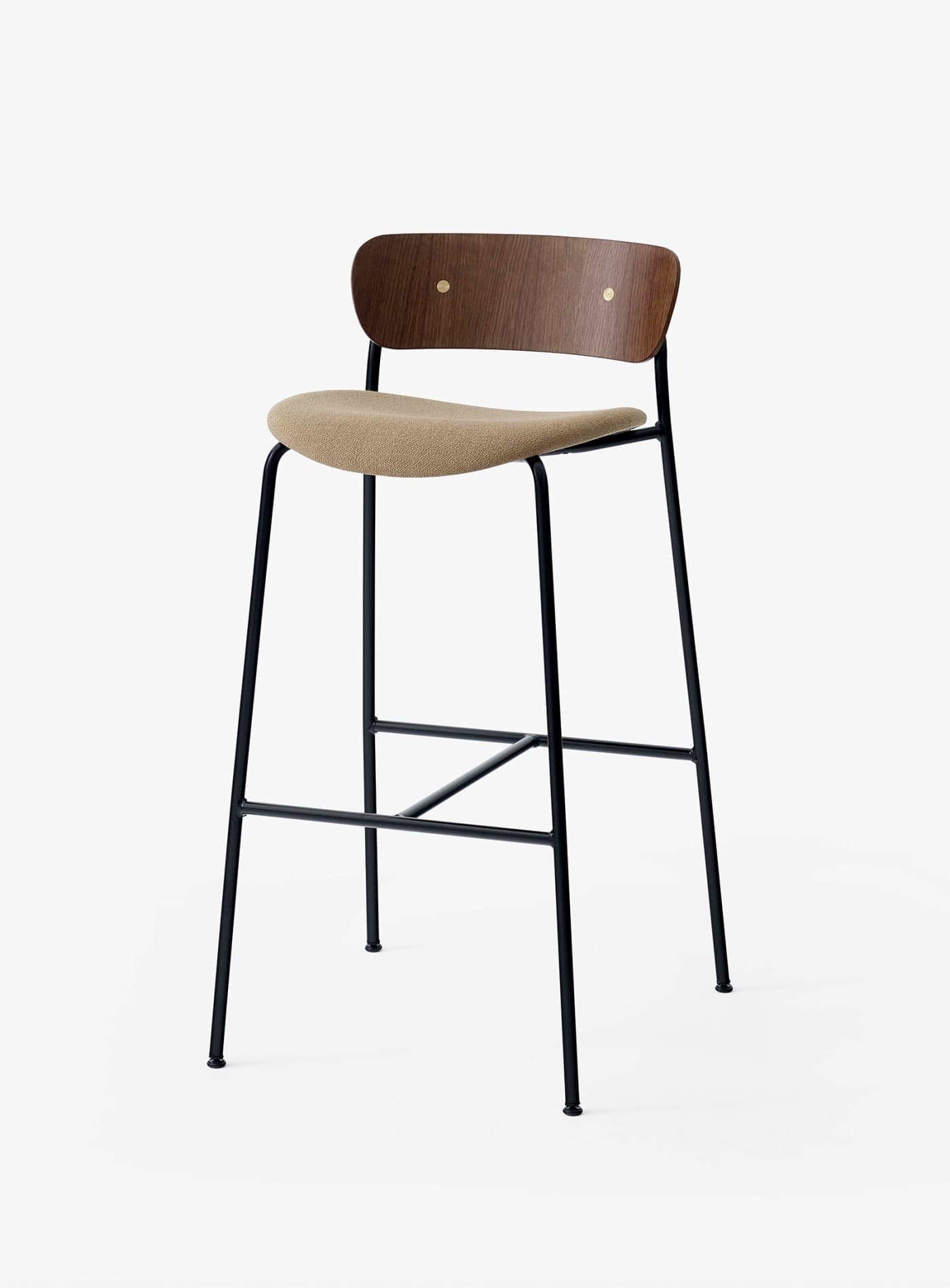 Барный стул AndTradition Pavilion AV9