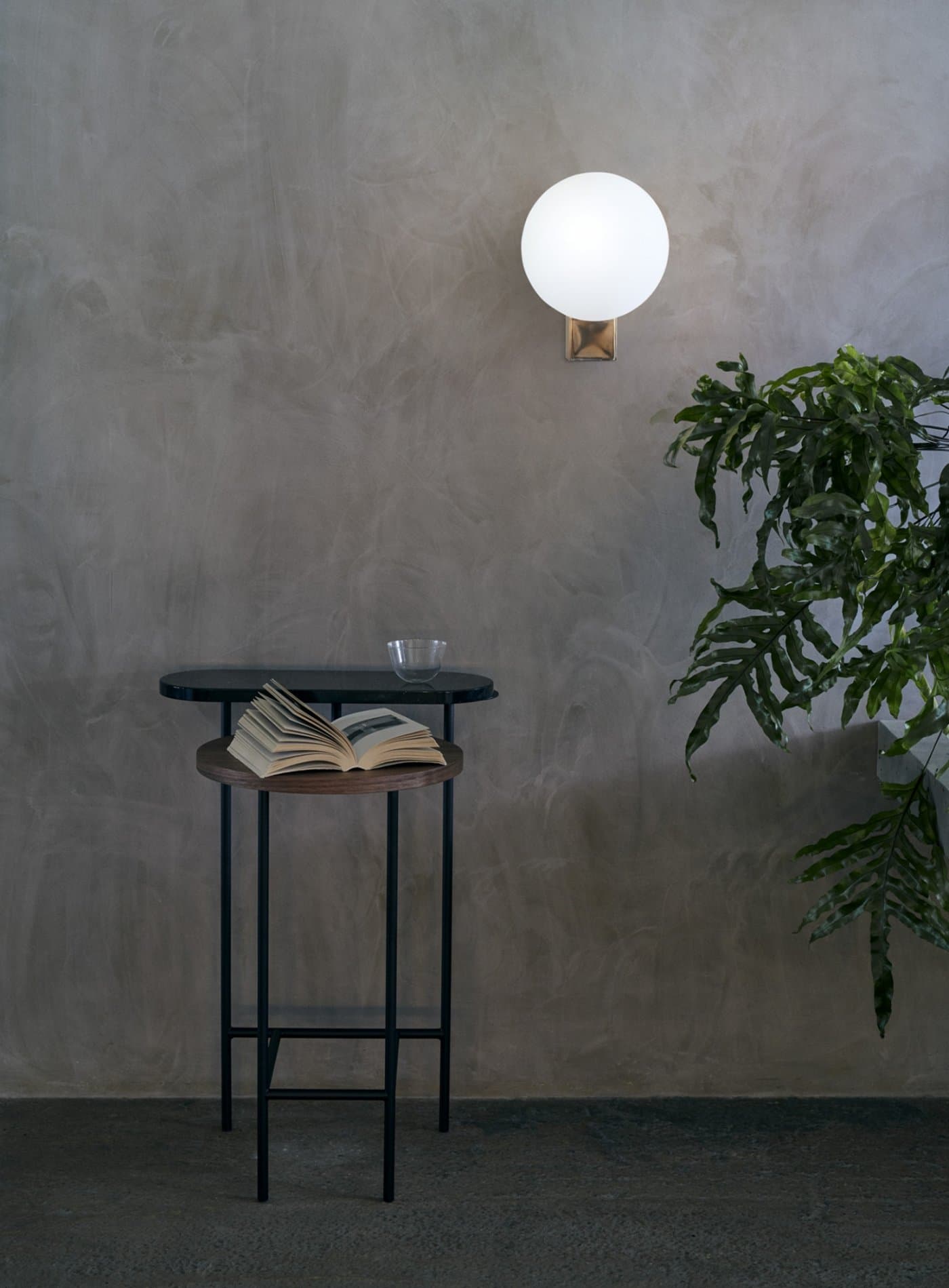 Приставной столик AndTradition Palette JH26