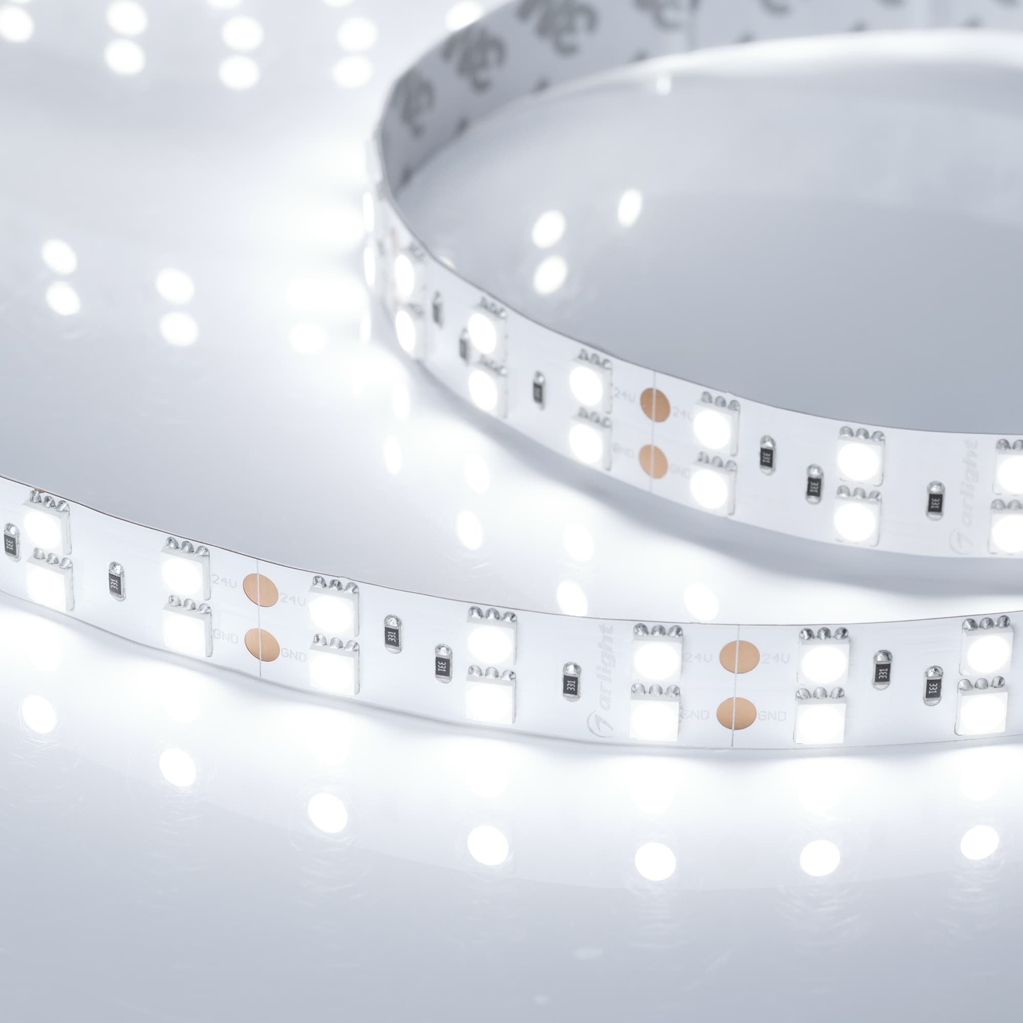 Светодиодная лента RT 2-5000 24V Cool 8K 2x2 (5060, 600 LED, LUX) (Arlight, 28.8 Вт/м, IP20) 013756 — фото 3