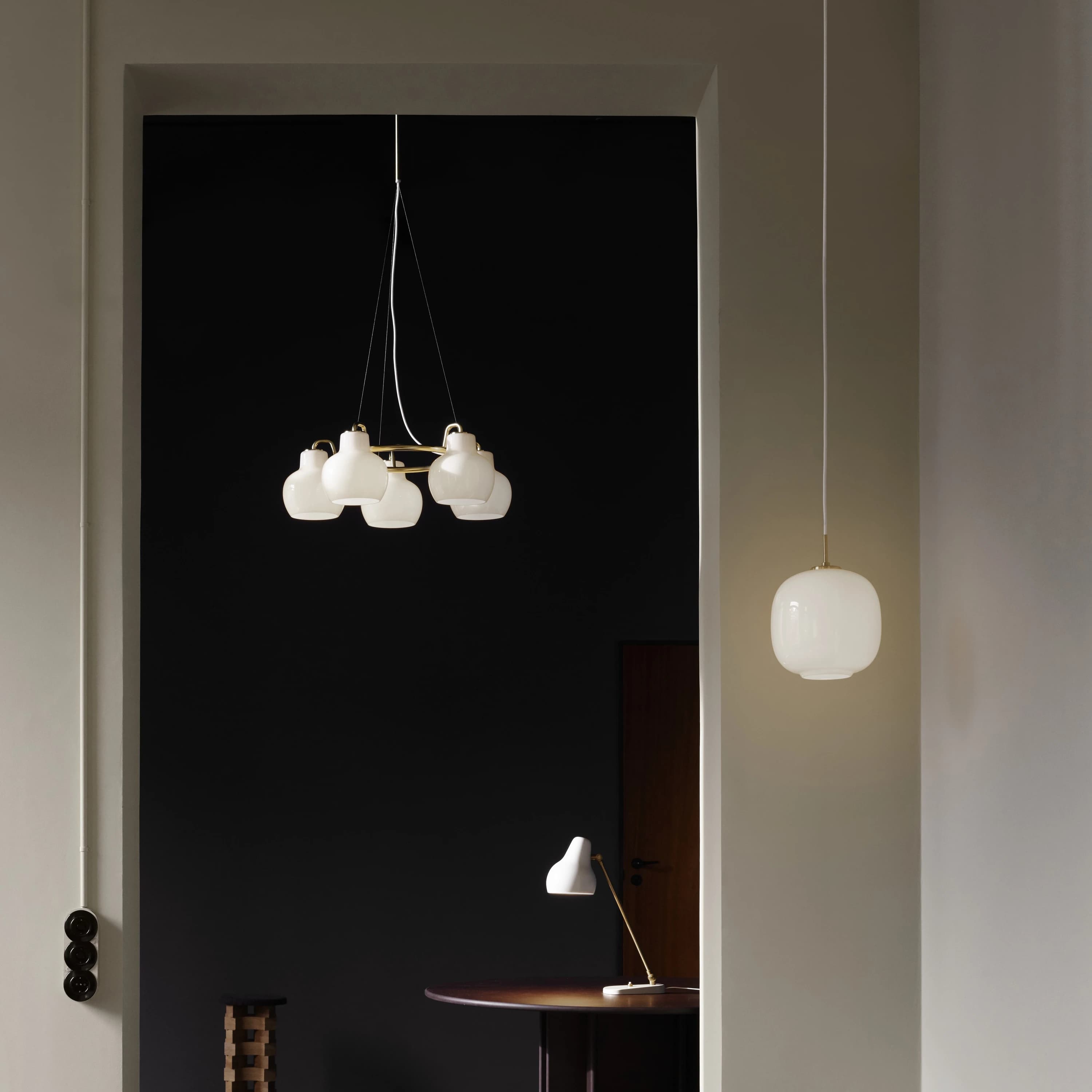 Louis Poulsen VL Ring Crown 3-5-7 Pendant Brass/opal glass 5 — фото 6