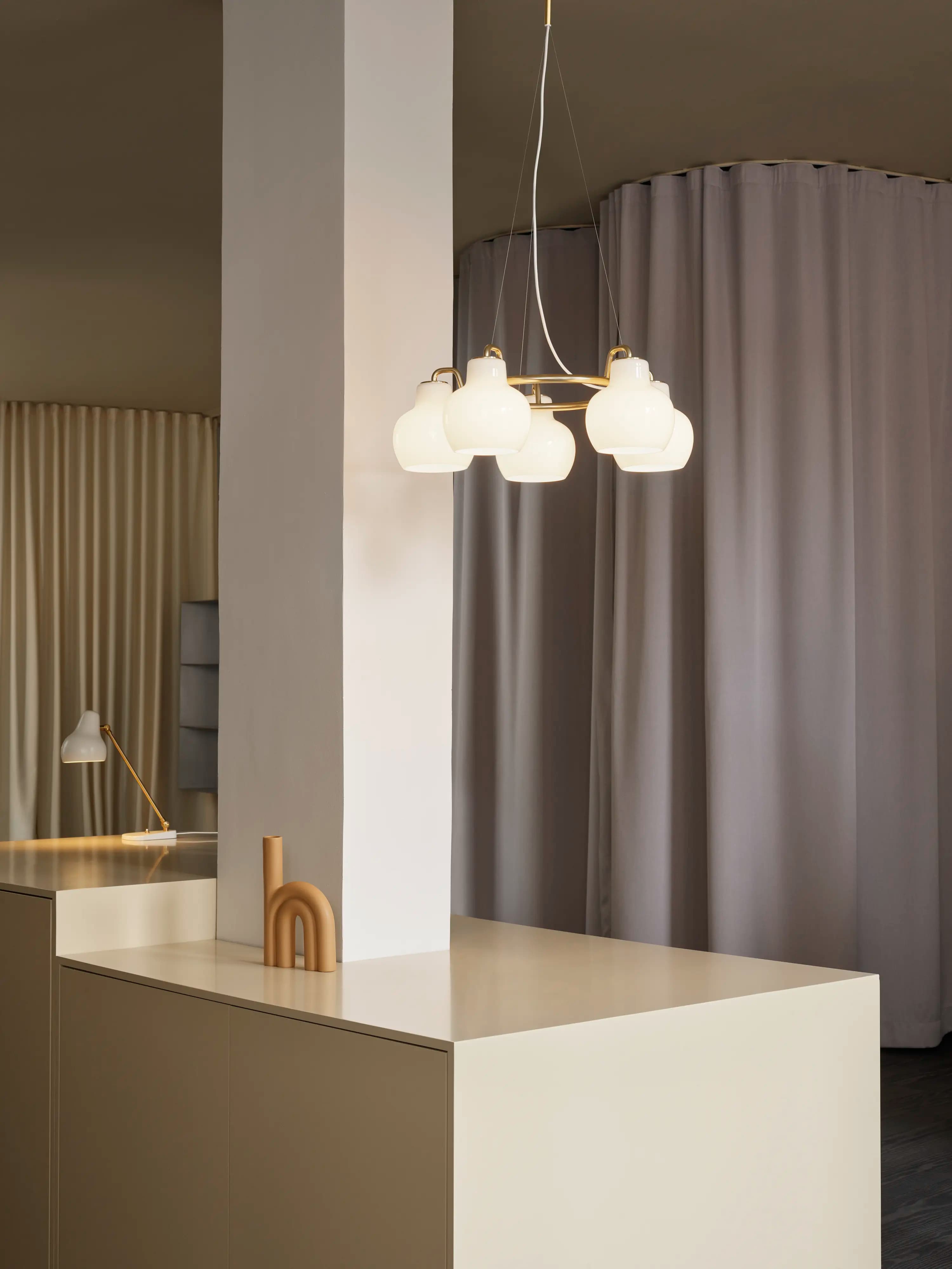 Louis Poulsen VL Ring Crown 3-5-7 Pendant Brass/opal glass 5 — фото 5