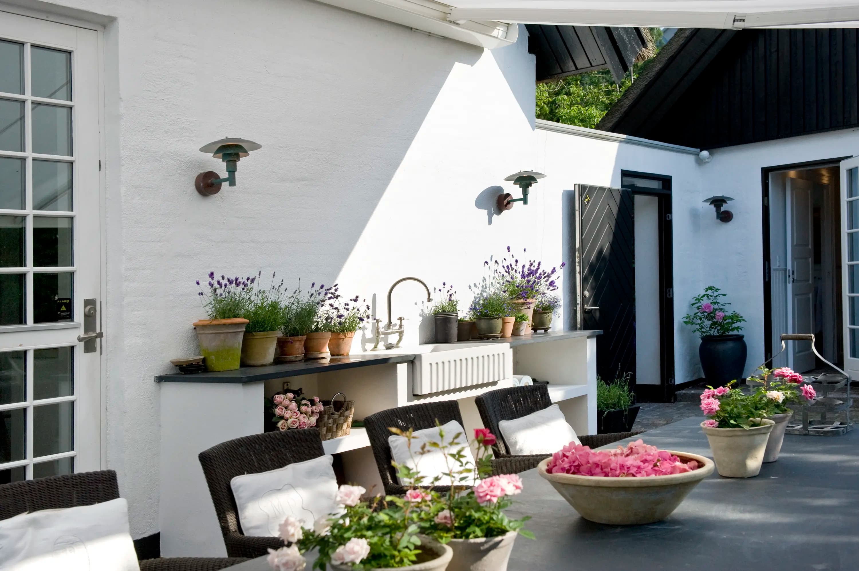 Louis Poulsen PH 3-2½ Outdoor Wall Lamp Black — фото 4