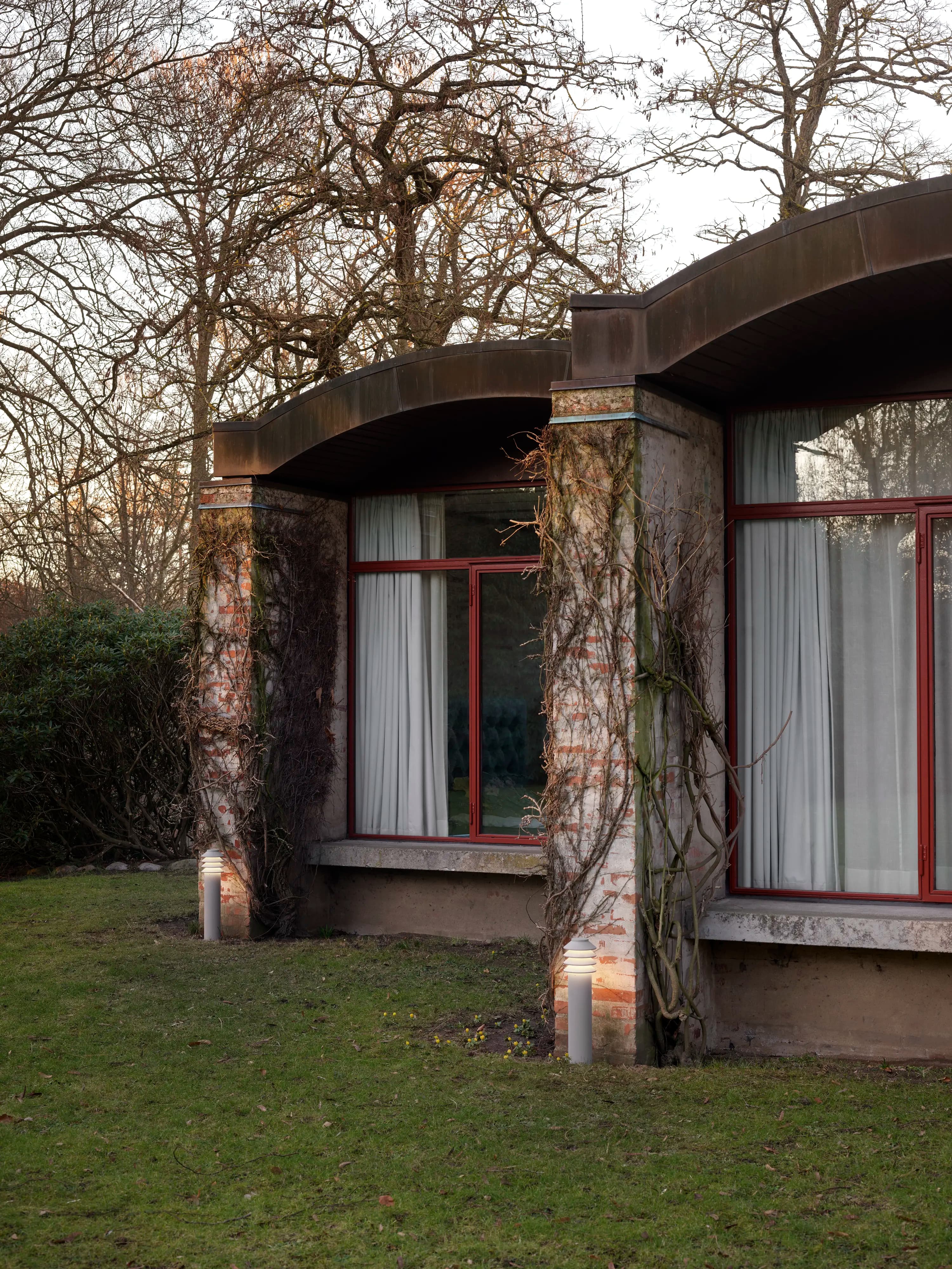 Louis Poulsen Bysted Garden Bollard Aluminium colour texture LONG — фото 6