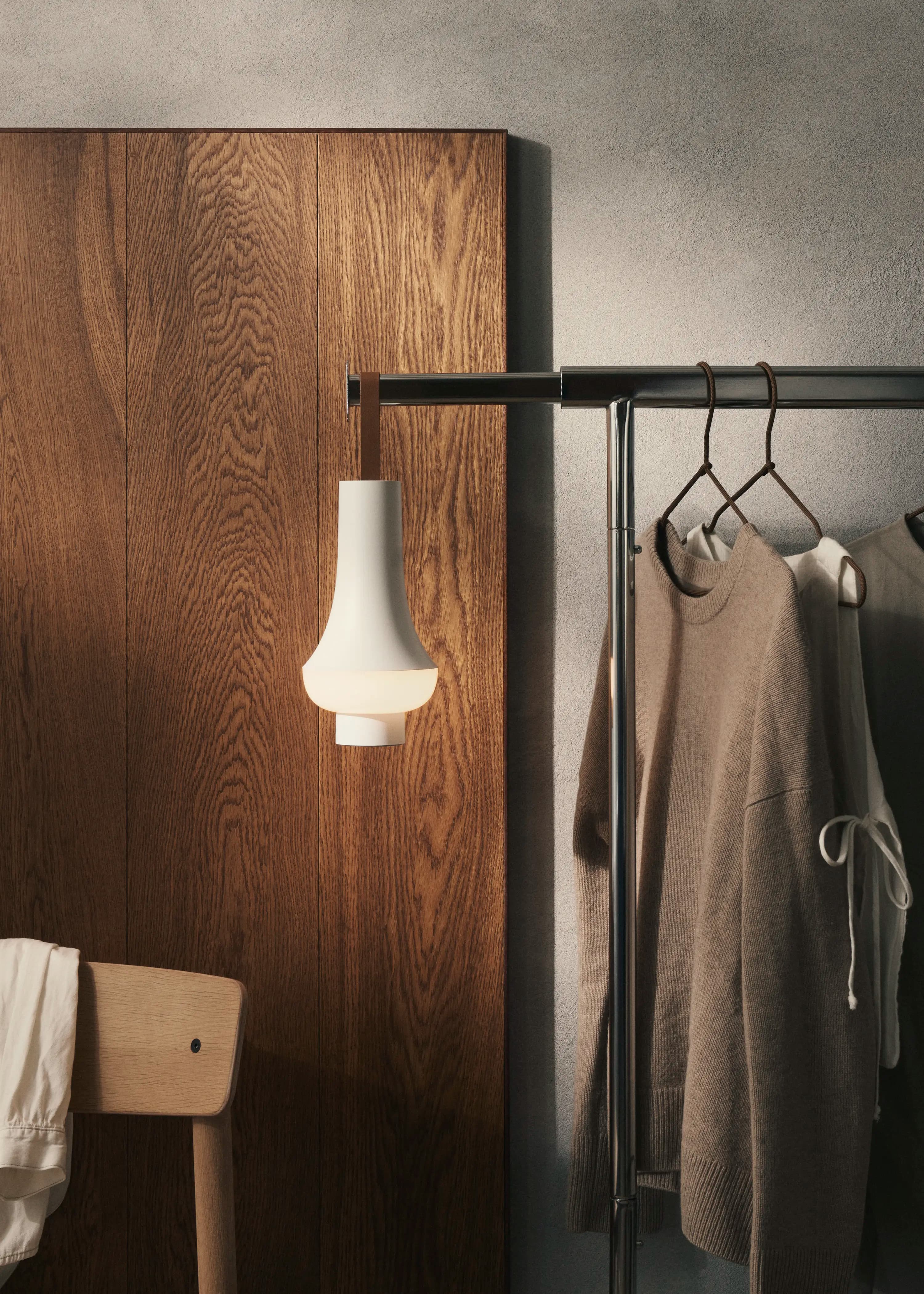 Louis Poulsen Tomoshi Portable Lamp White — фото 4