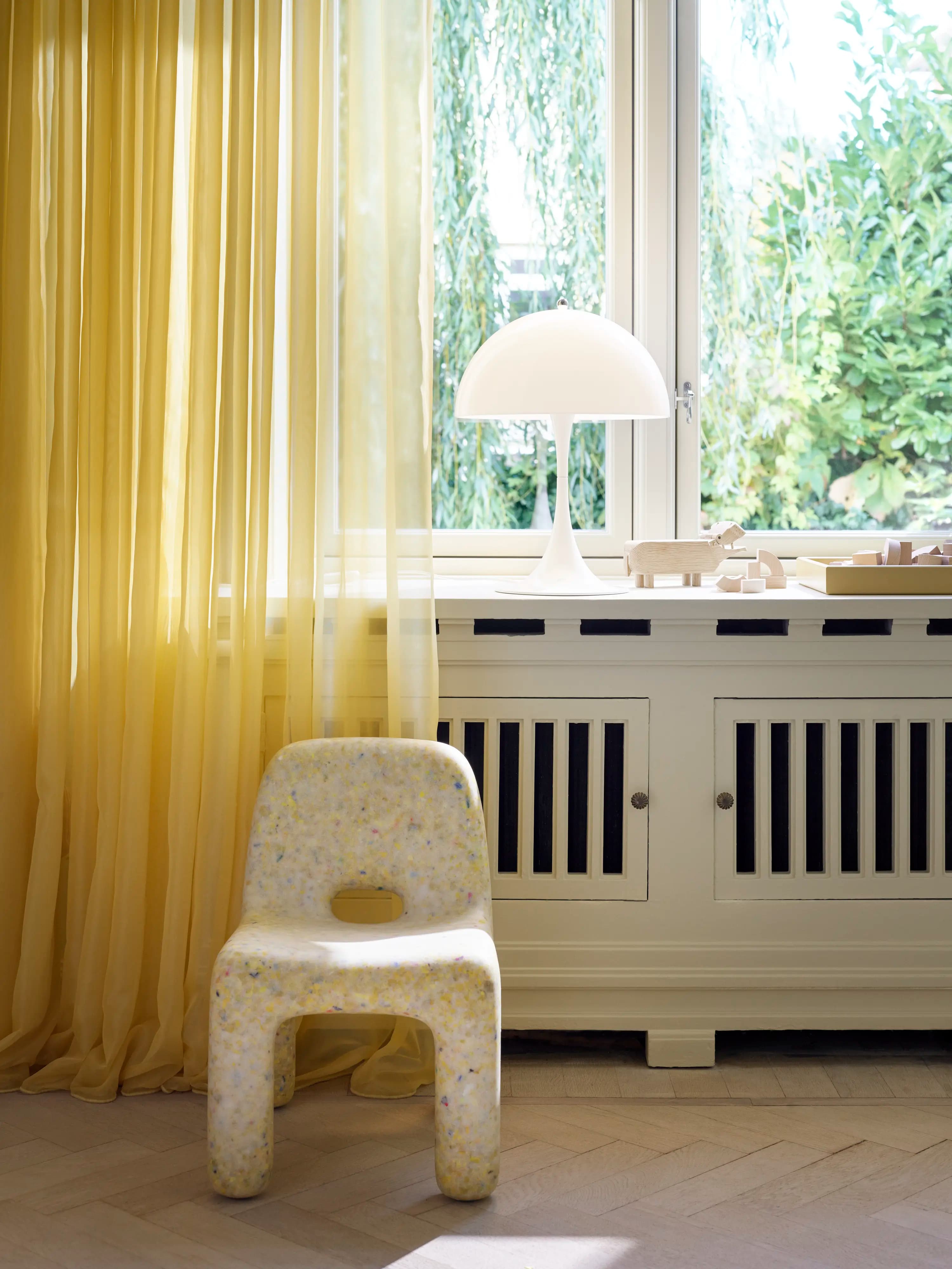 Louis Poulsen Panthella 320 Table Lamp Opal white — фото 4