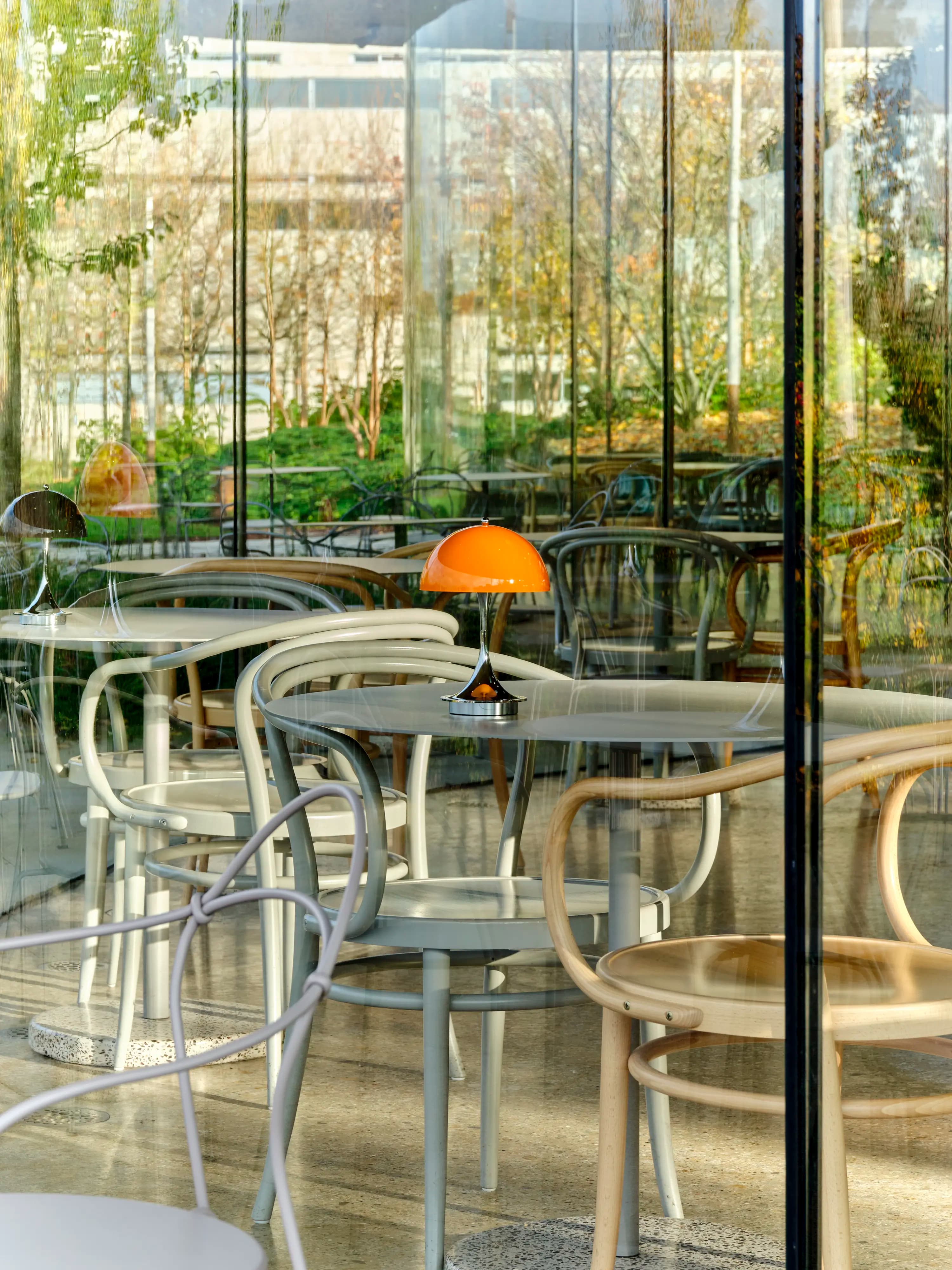 Louis Poulsen Panthella 160 Portable Lamp Original opal orange — фото 4