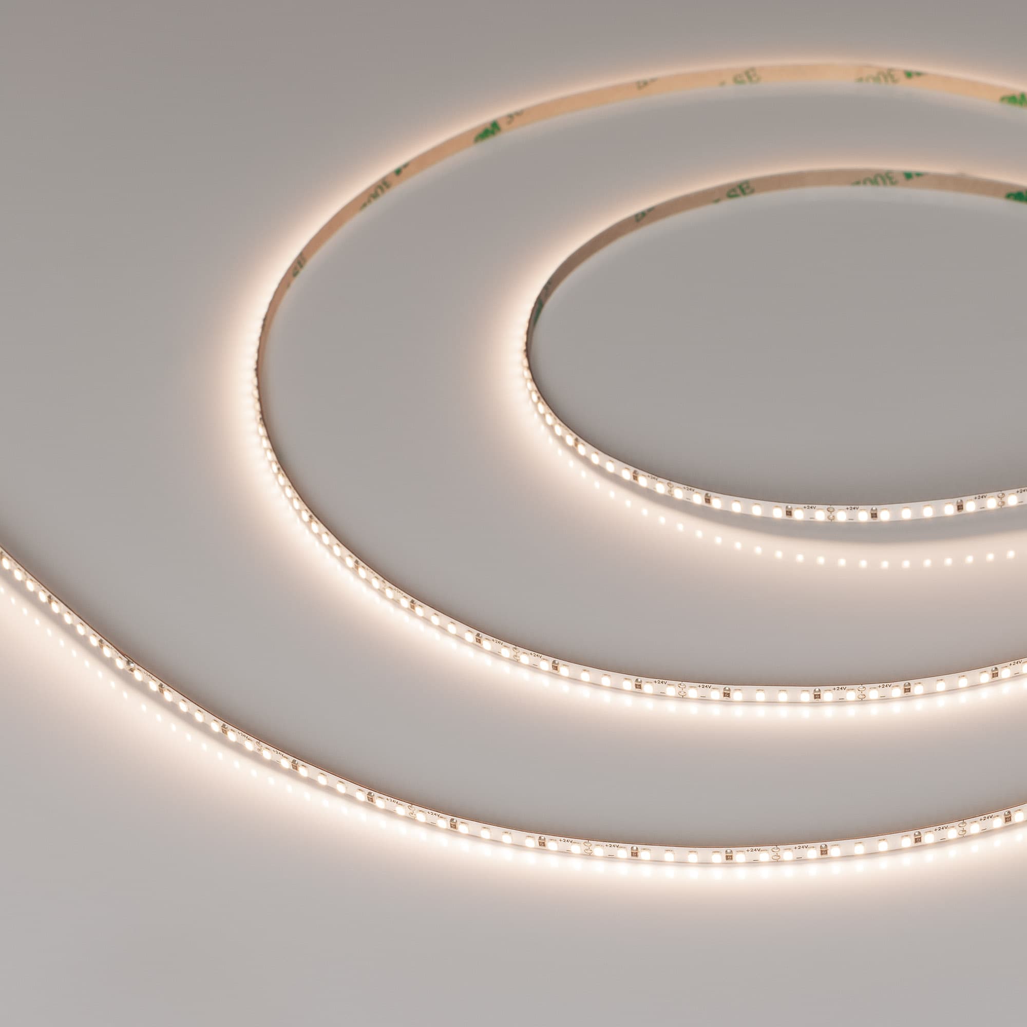 Светодиодная лента MICROLED-M240-4mm 24V Warm3500 (8 W/m, IP20, 2216, 5m) (Arlight, 130 лм/Вт) 047870 — фото 1