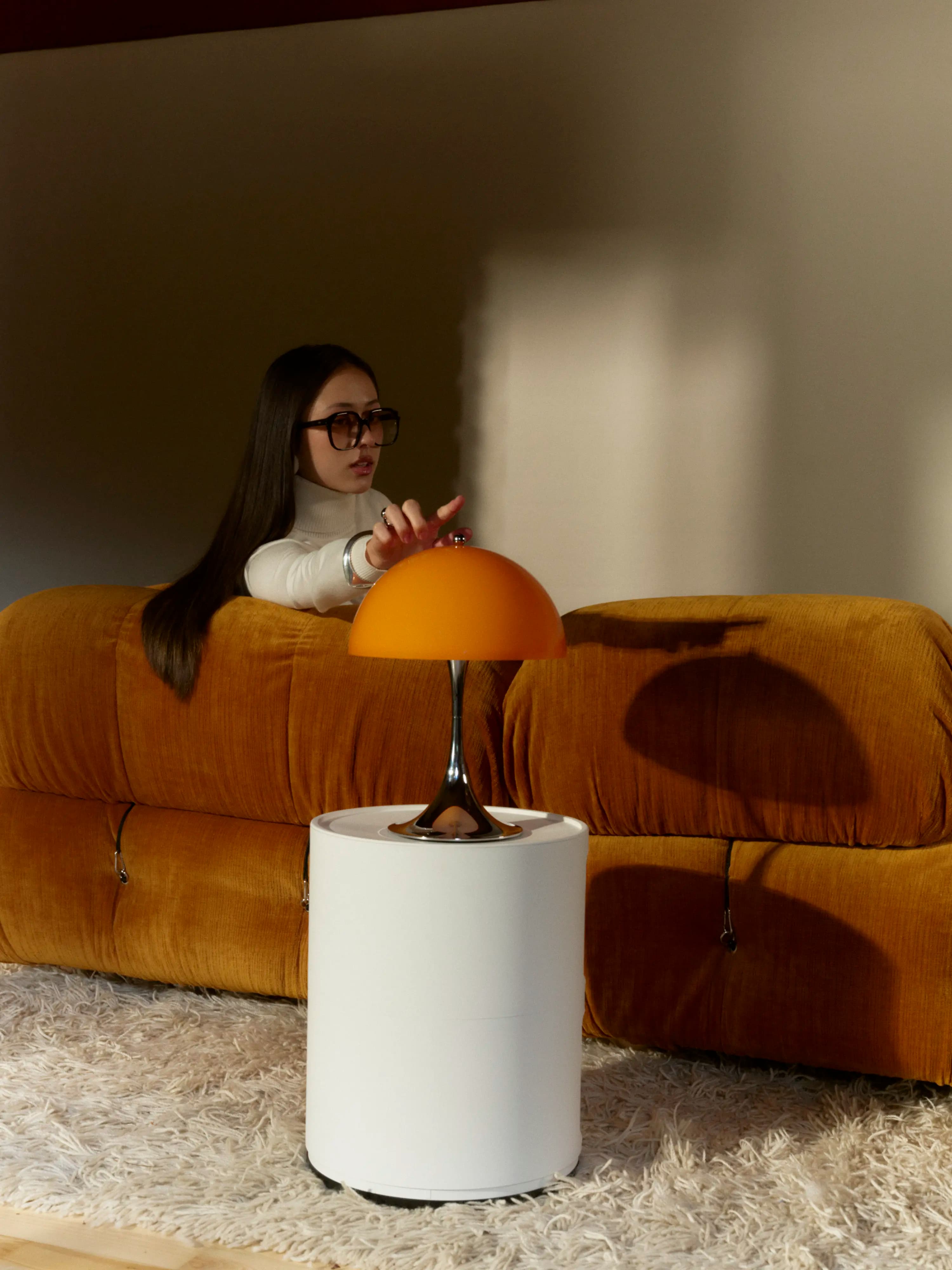 Louis Poulsen Panthella 250 Portable Lamp Original opal orange — фото 8