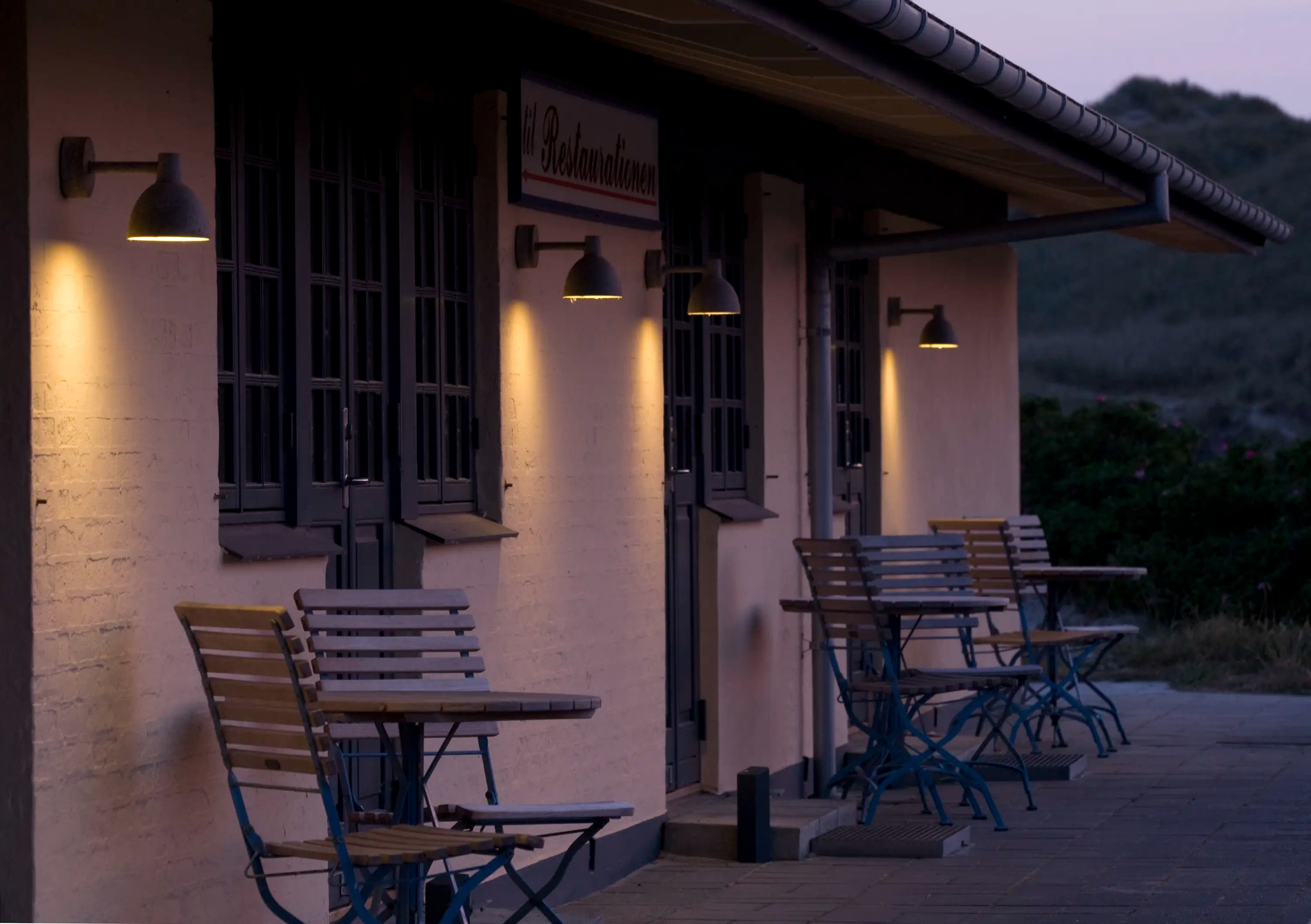 Louis Poulsen Toldbod 155 Outdoor Wall Lamp Aluminium colour texture — фото 2