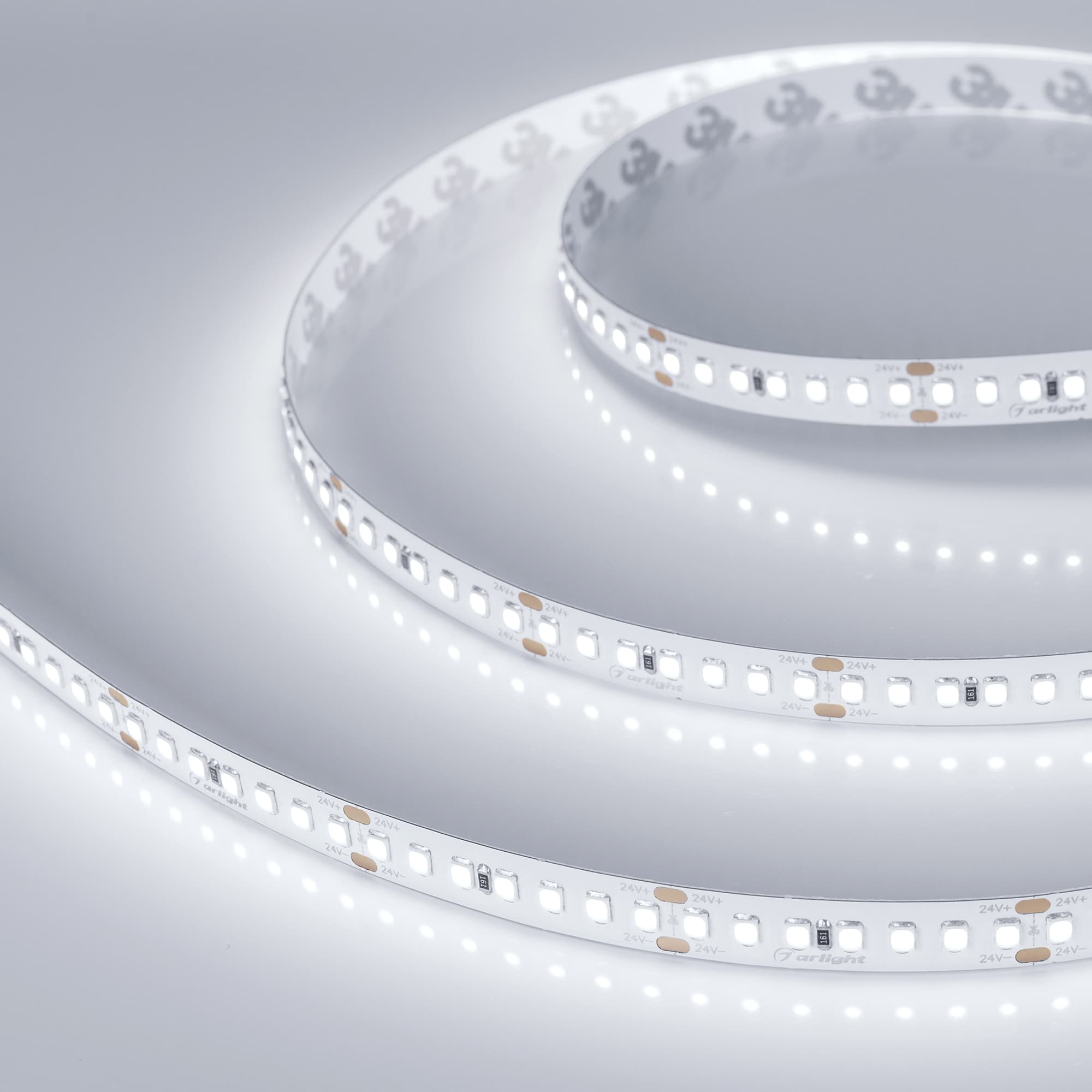 Светодиодная лента RT-A168-10mm 24V White6000 (17 W/m, IP20, 2835, 5m) (Arlight, Открытый) 019093(2) — фото 1