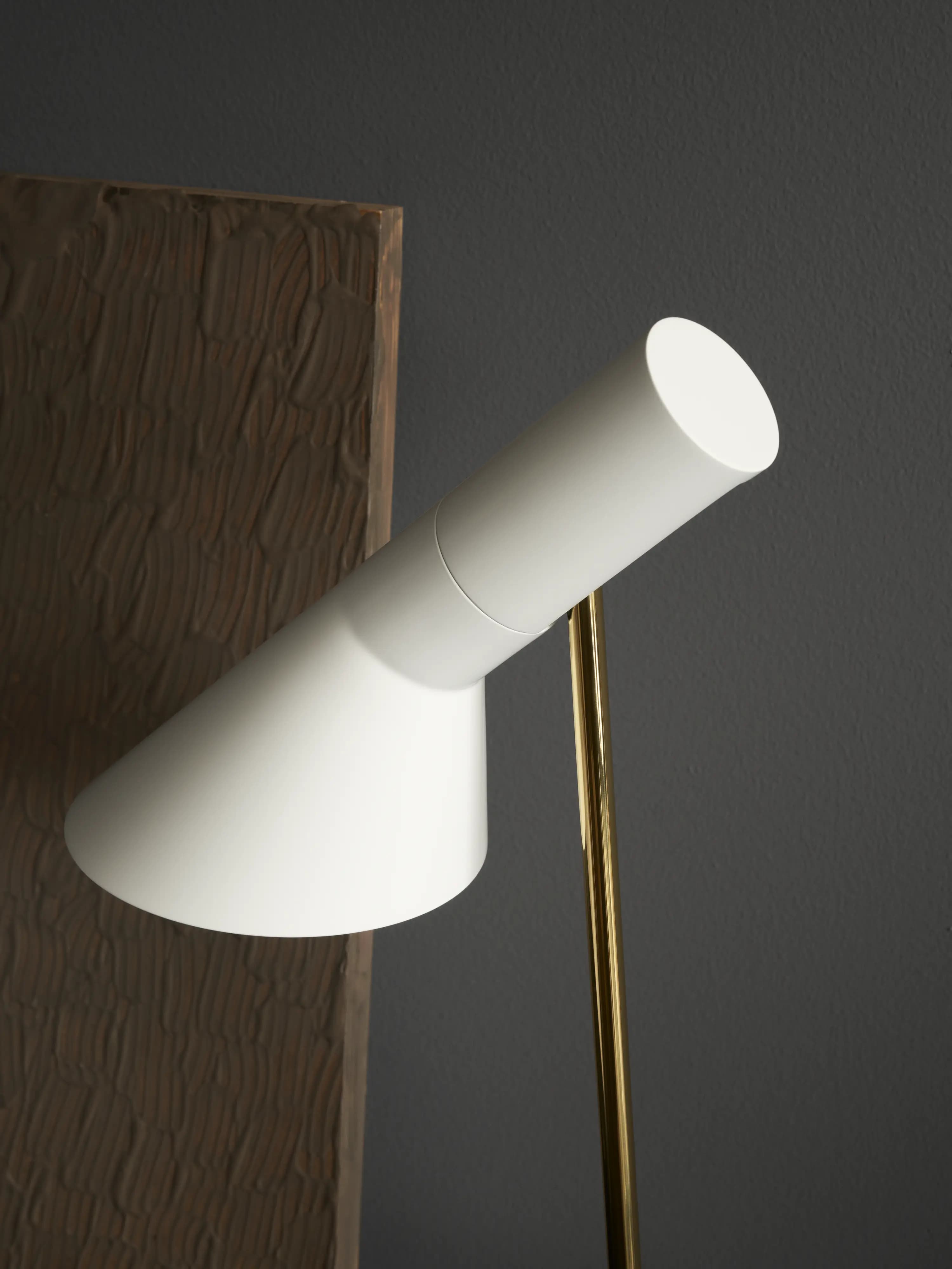 Louis Poulsen AJ Mini Anniversary Edition Matte white/pale rose — фото 5