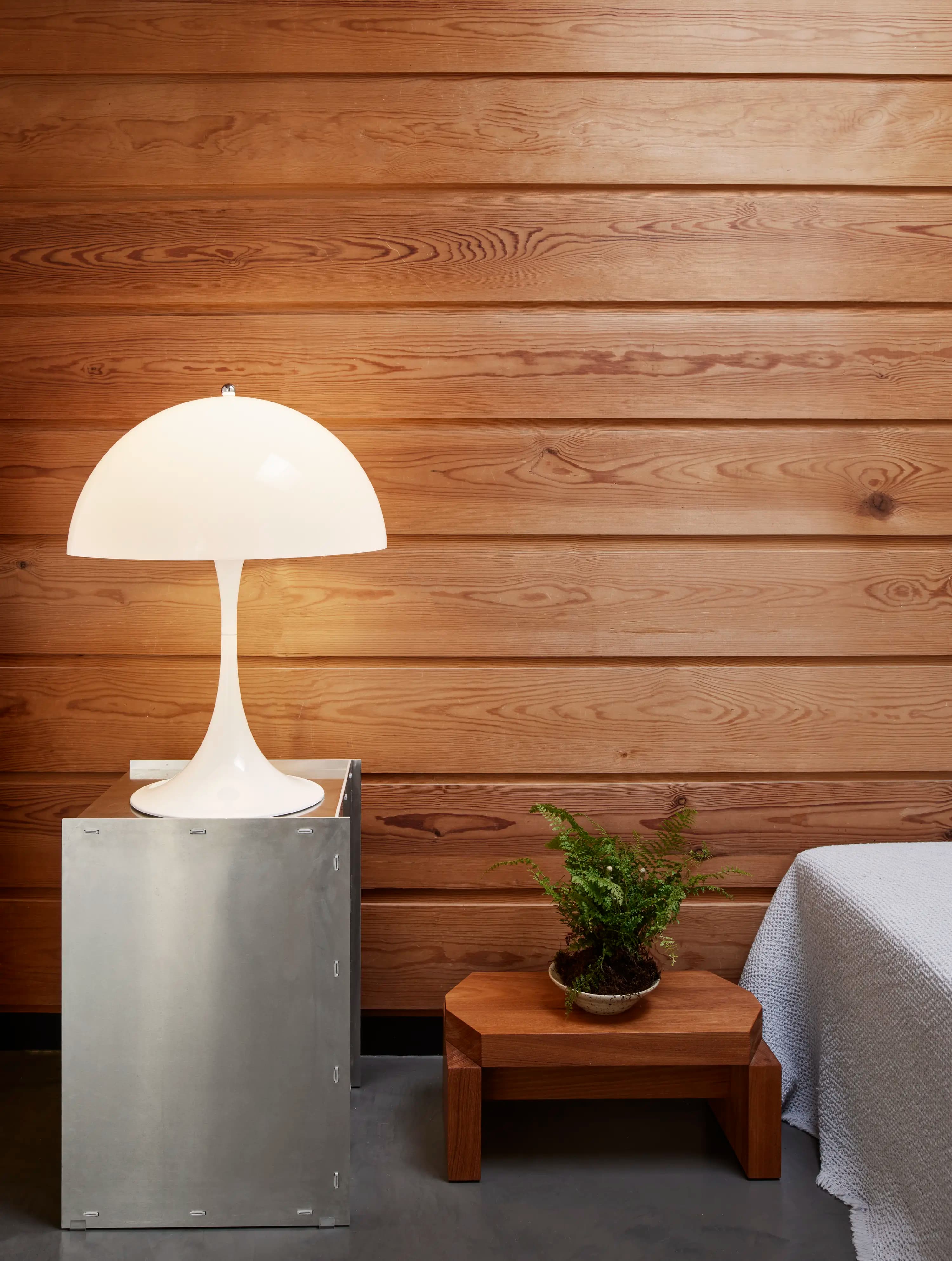 Louis Poulsen Panthella 400 Table Lamp White opal acryl — фото 6