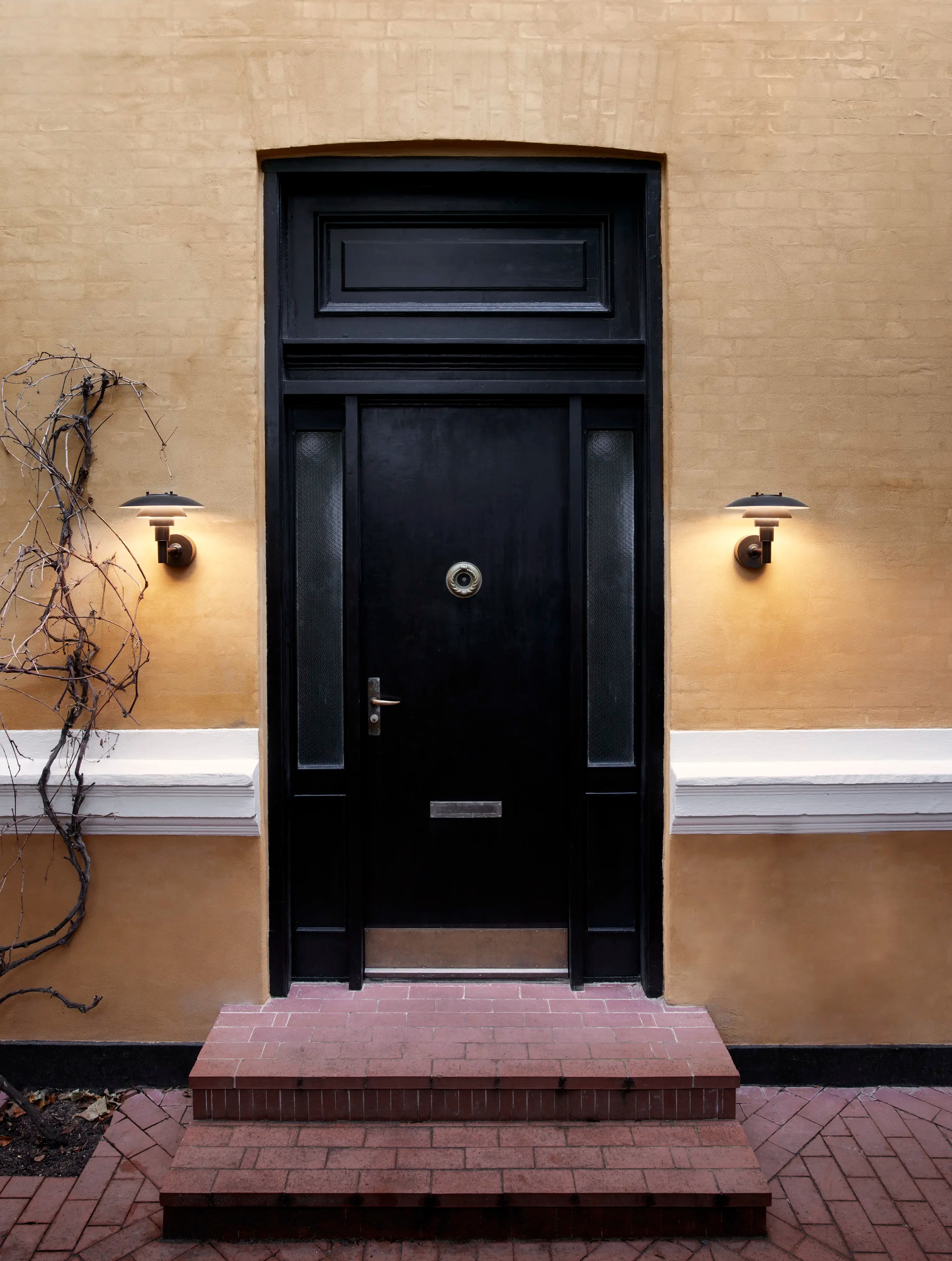 Louis Poulsen PH 3-2½ Outdoor Wall Lamp Black — фото 3