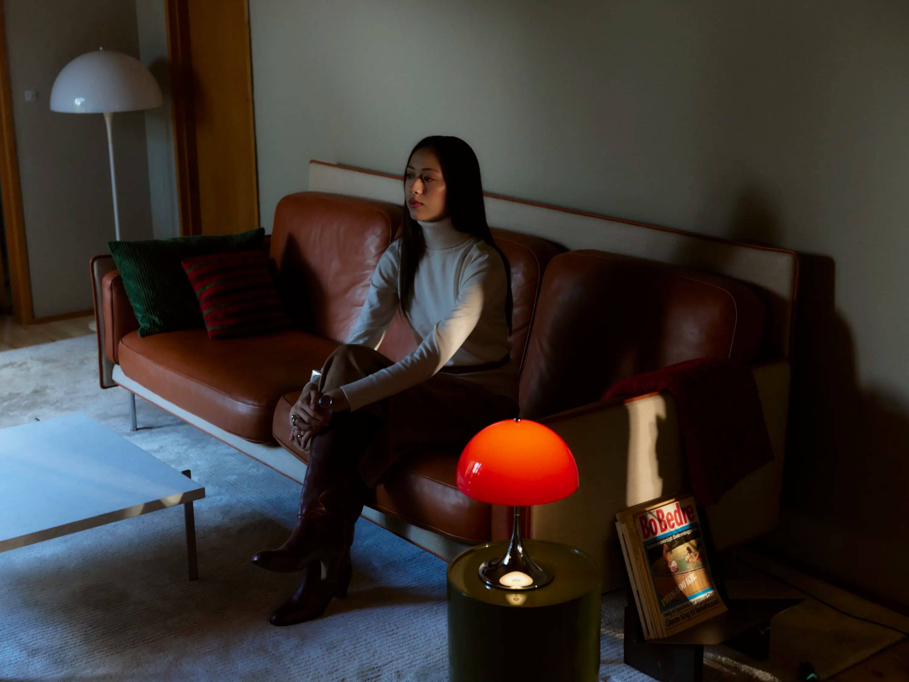 Louis Poulsen Panthella 250 Portable Lamp Original opal red — фото 7