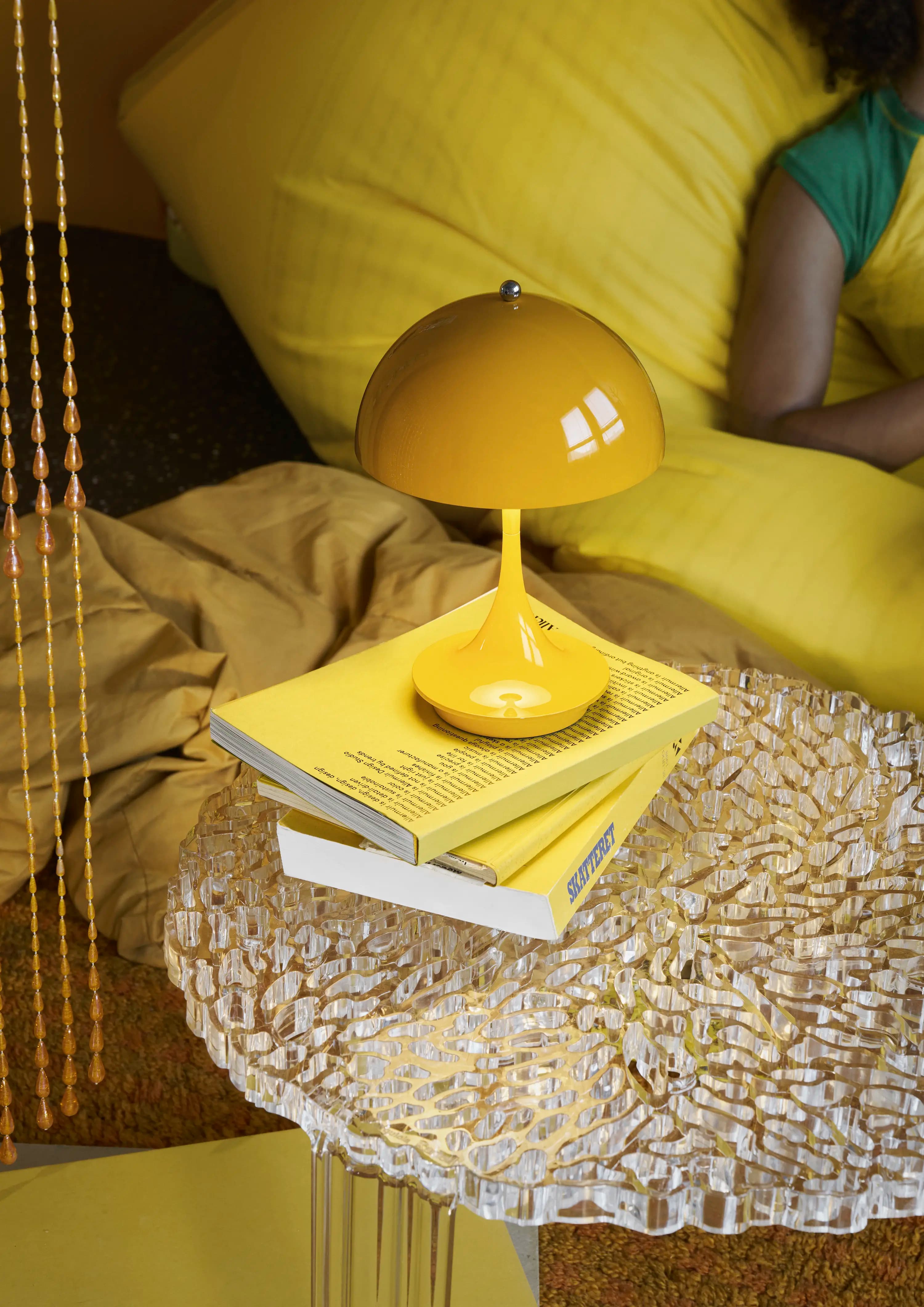 Louis Poulsen Panthella 160 Portable Lamp Opaque yellow — фото 3