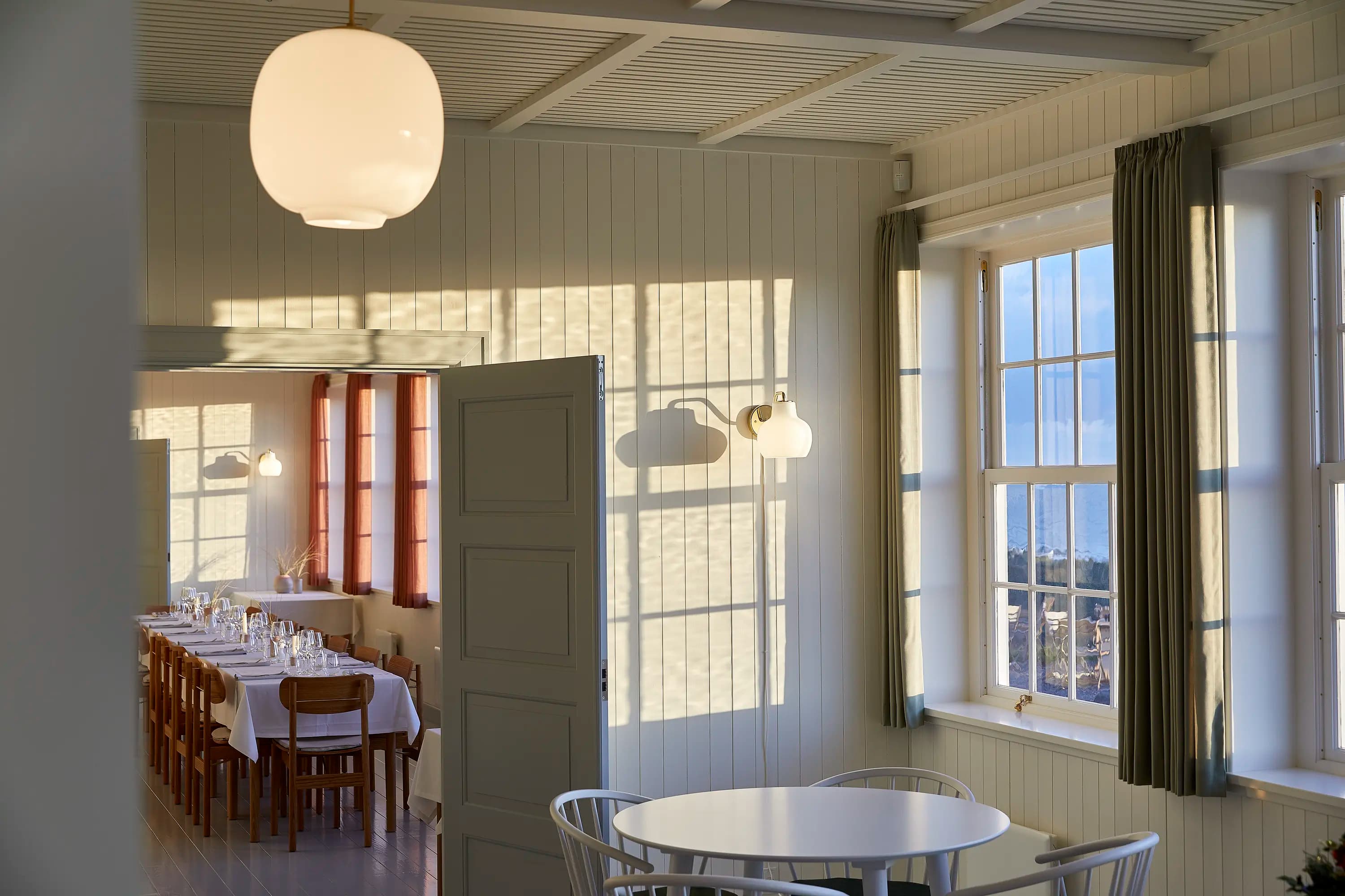 Louis Poulsen VL Ring Crown 1 Wall Lamp Brass/opal glass 1 — фото 7