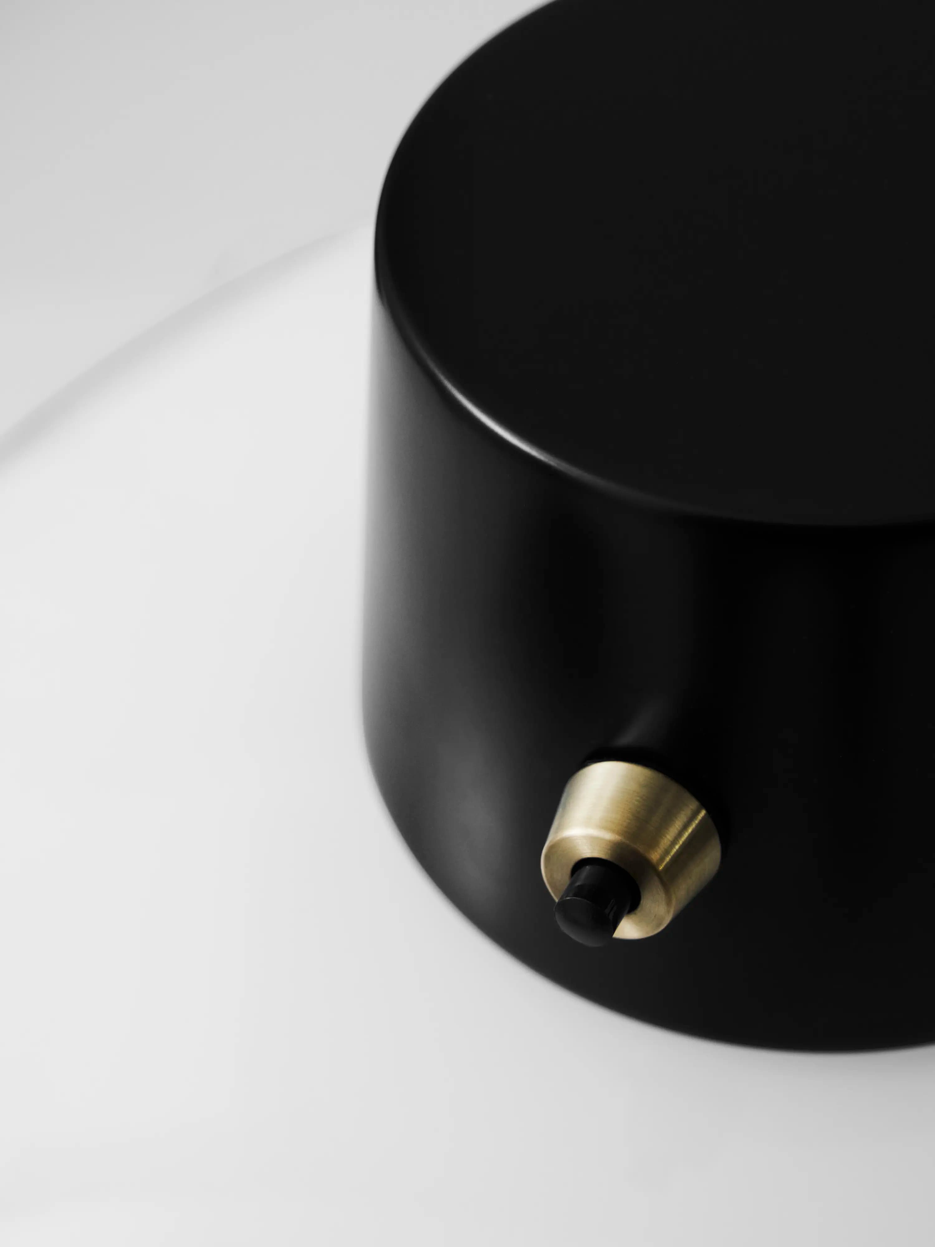 Louis Poulsen AJ Oxford Table Lamp Opal 410mm — фото 8