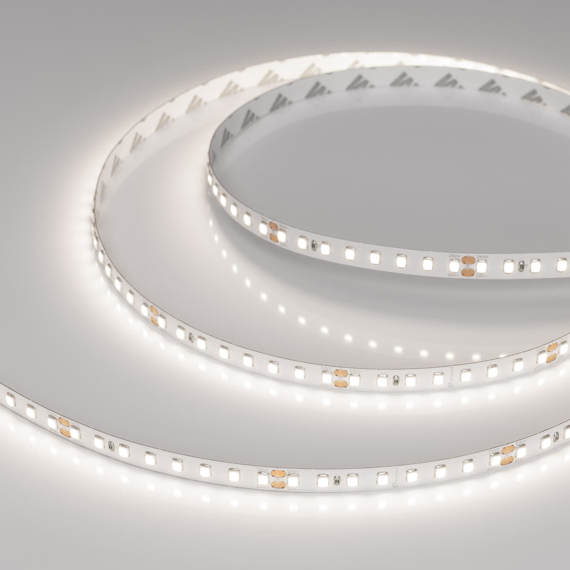 Светодиодная лента RT-A128-8mm 24V Day5000 (10 W/m, IP20, 5m) (Arlight, высок.эфф.150 лм/Вт) 038756(1) — фото 1