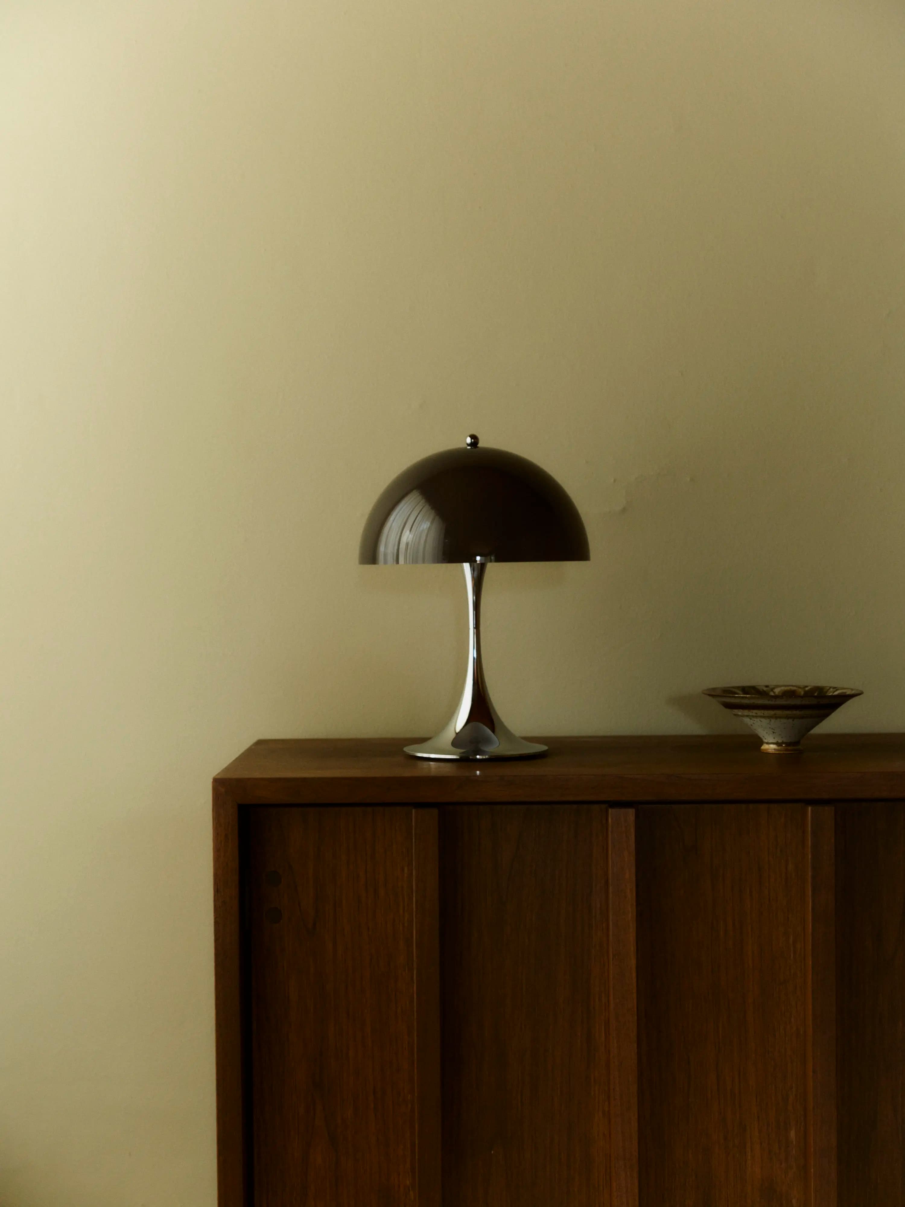 Louis Poulsen Panthella 250 Portable Lamp Original opal brown — фото 9