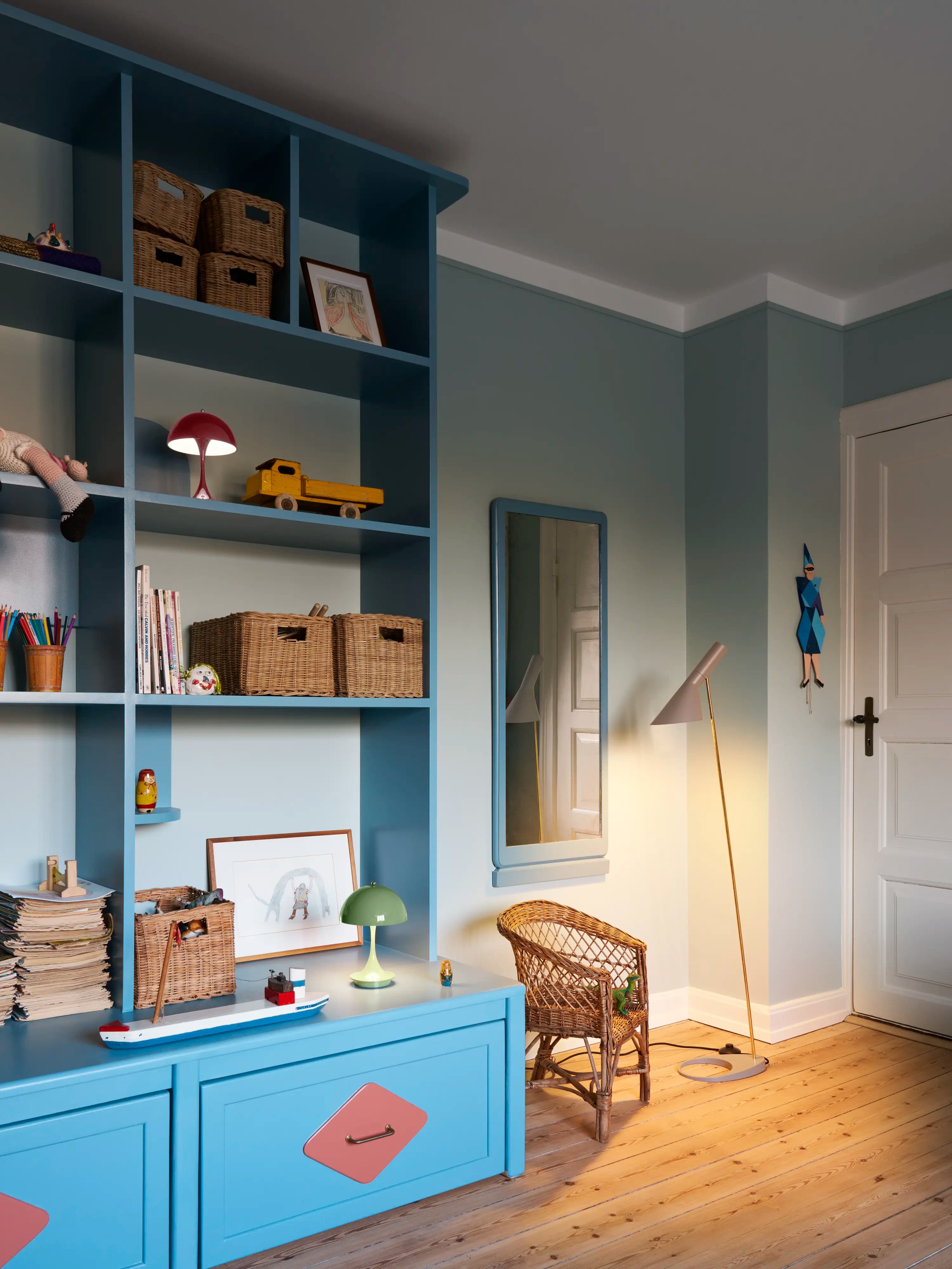 Louis Poulsen Panthella 160 Portable Lamp Opaque burgundy — фото 5