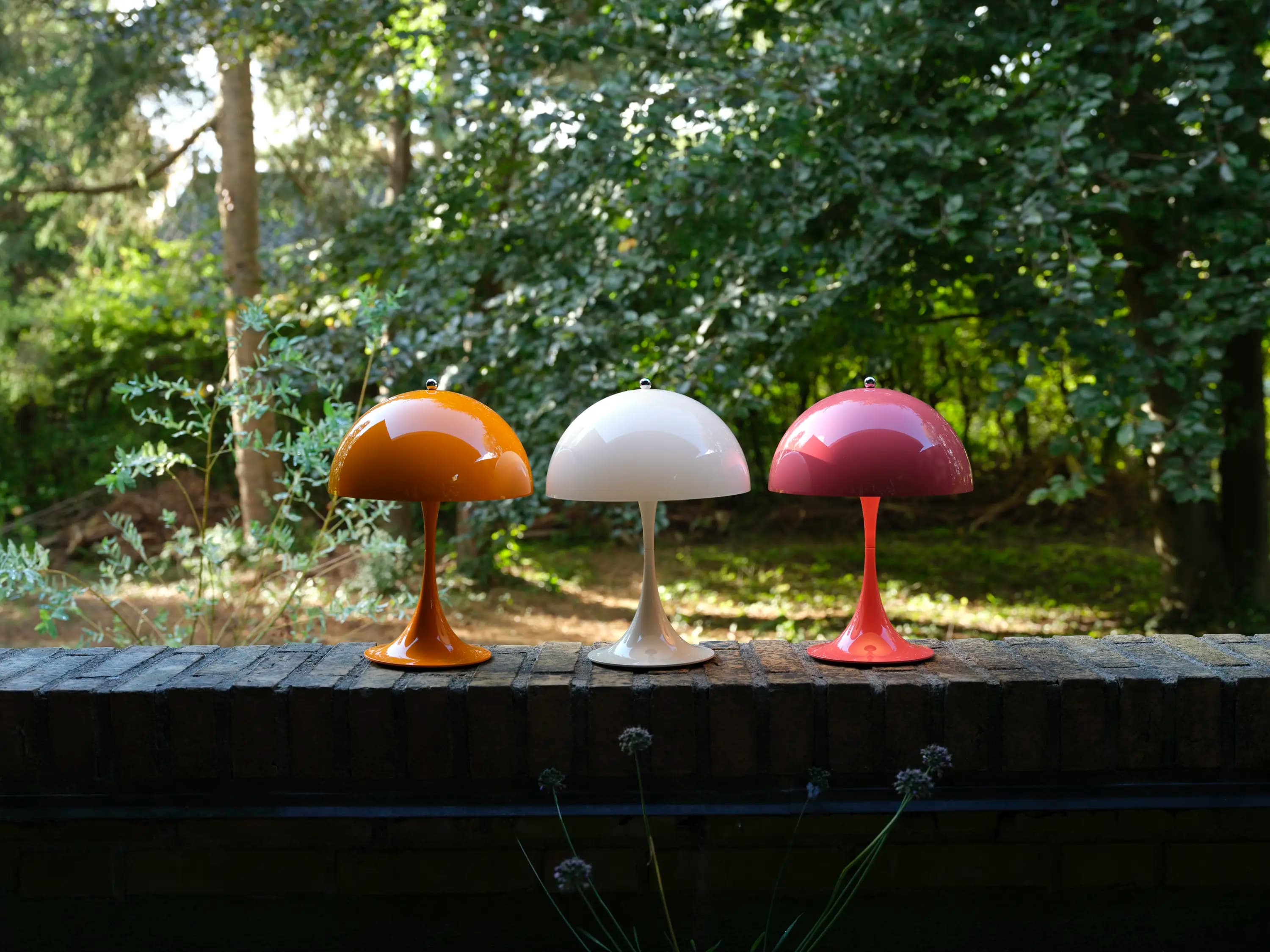 Louis Poulsen Panthella 250 Portable Lamp Opaque coral — фото 3