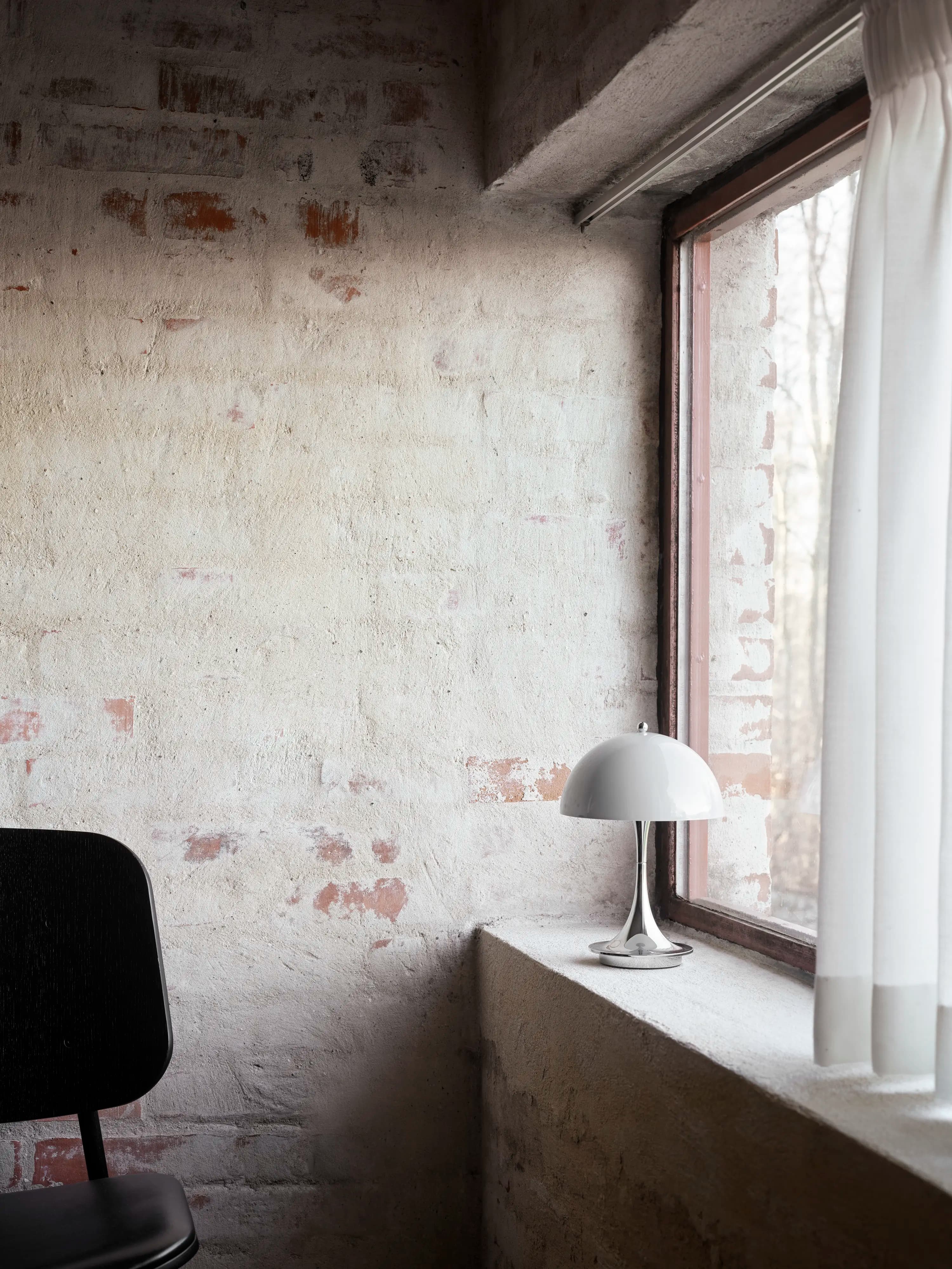 Louis Poulsen Panthella 160 Portable Lamp Chrome opal blue grey — фото 5