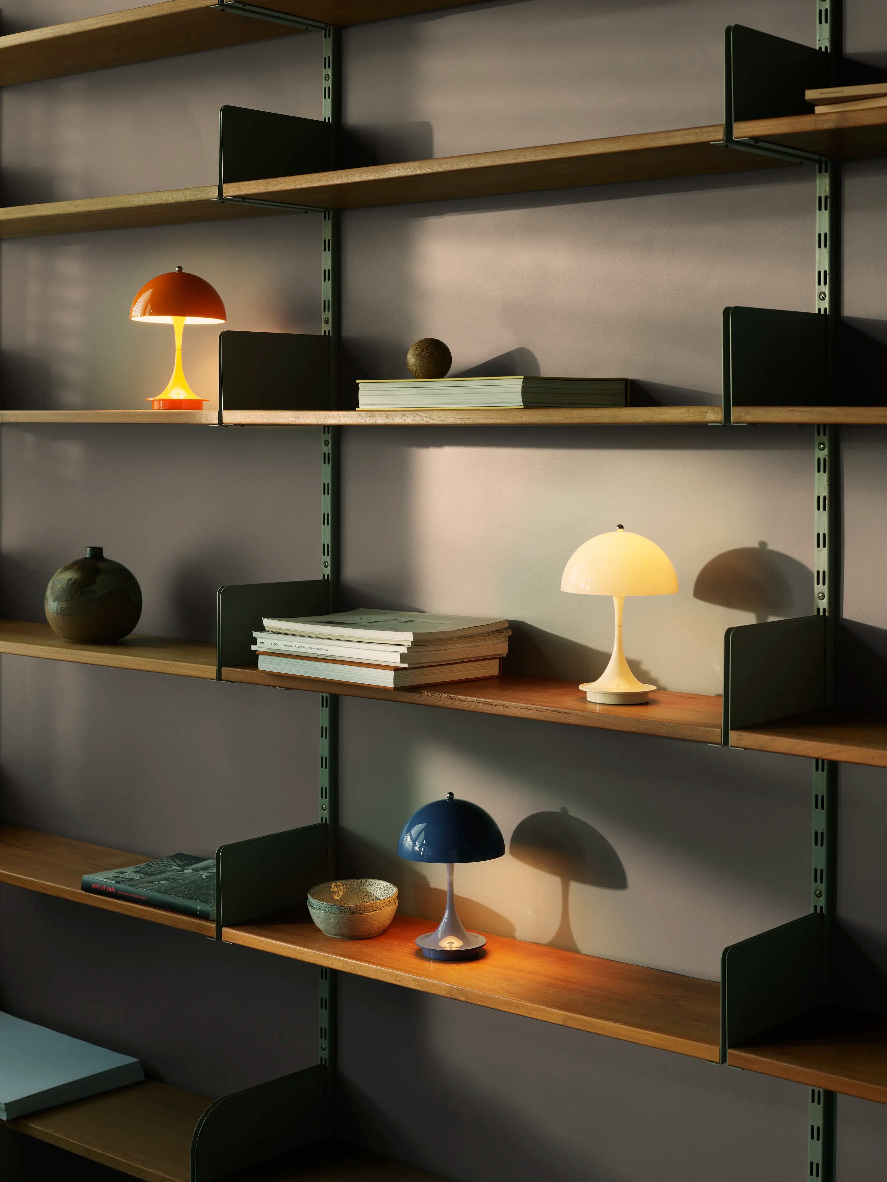 Louis Poulsen Panthella 160 Portable Lamp Opaque indigo blue — фото 5