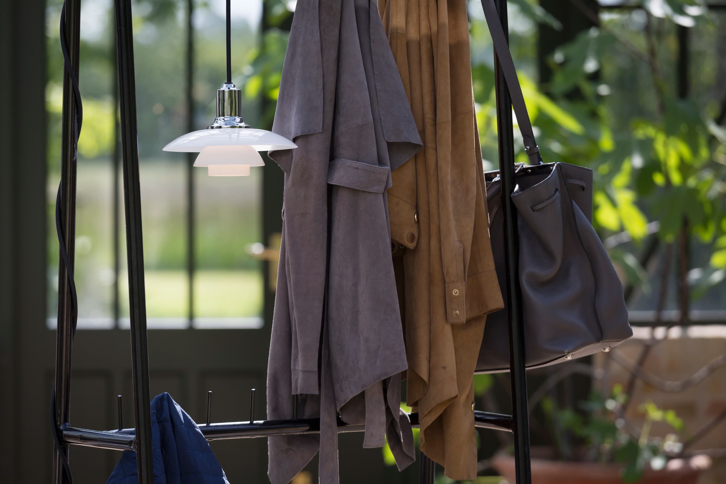 Louis Poulsen PH 2/1 Pendant Black metallised — фото 6