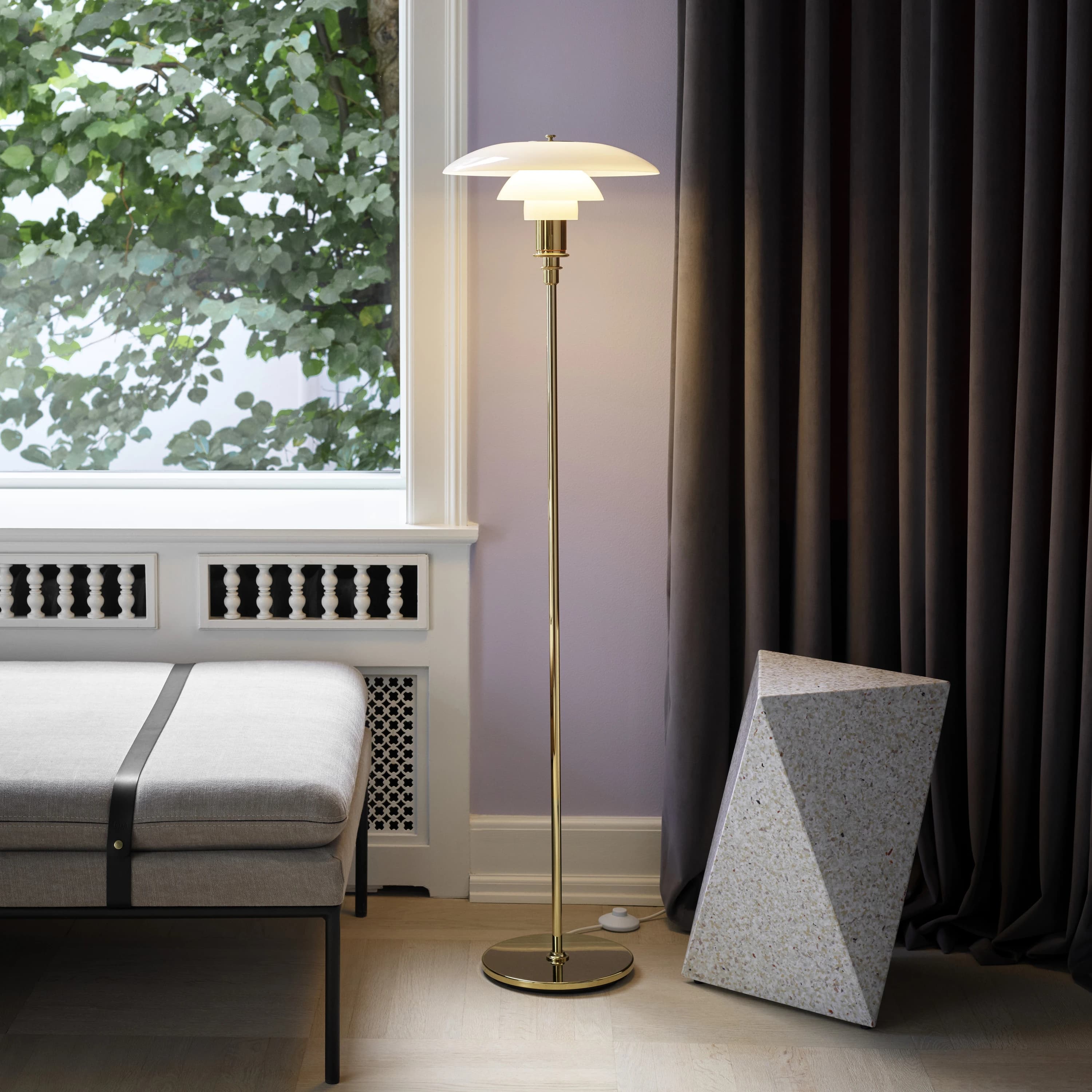 Louis Poulsen PH 3½-2½ Floor Lamp Aged brass/yellow glass — фото 3