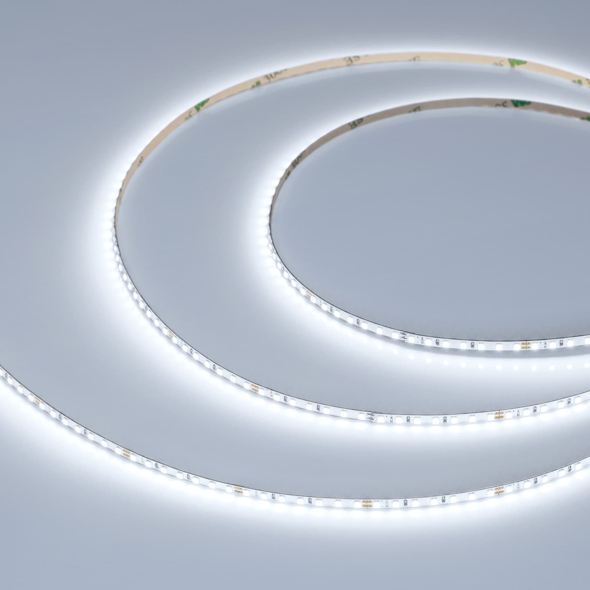 Светодиодная лента MICROLED-M182-3.5mm 24V White6000 (7 W/m, IP20, 2216, 5m) (Arlight, узкая) 045007 — фото 1