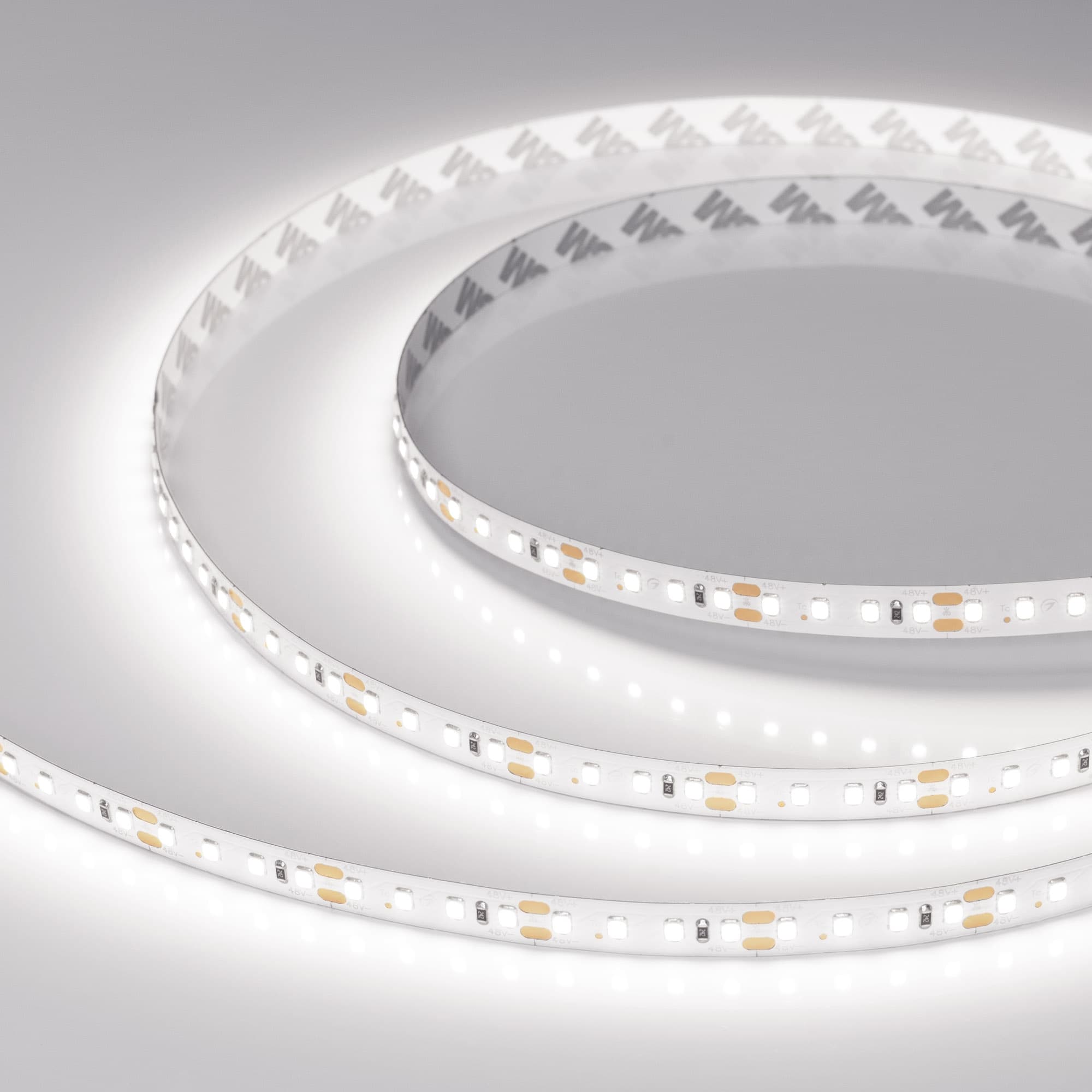 Светодиодная лента RT-A120-10mm 48V White6000 (9.6 W/m, IP20, 2835, 30m) (Arlight, Открытый) 038805 — фото 1