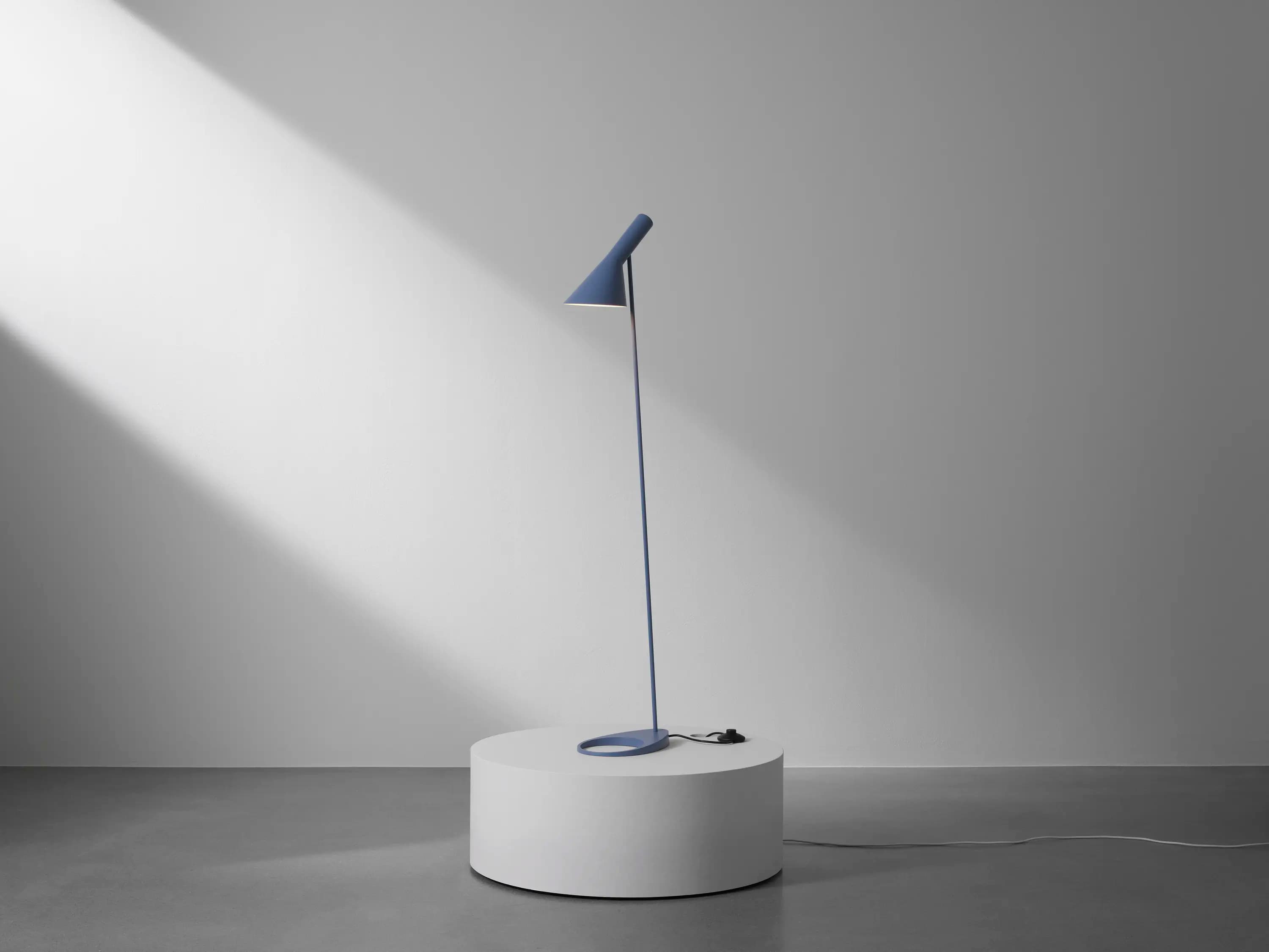 Louis Poulsen AJ Floor Lamp Dusty blue — фото 4