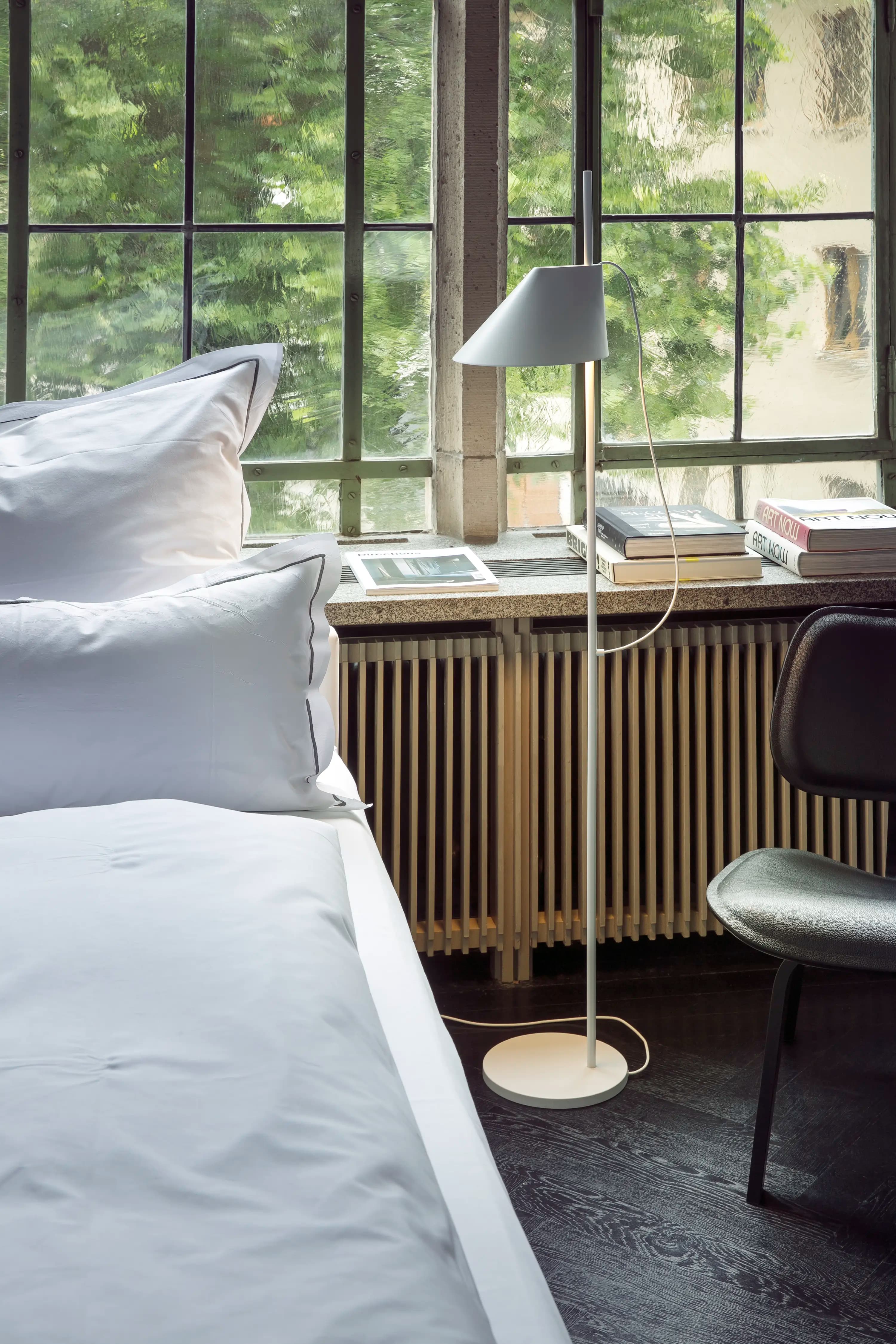 Louis Poulsen Yuh Floor Lamp Black — фото 6