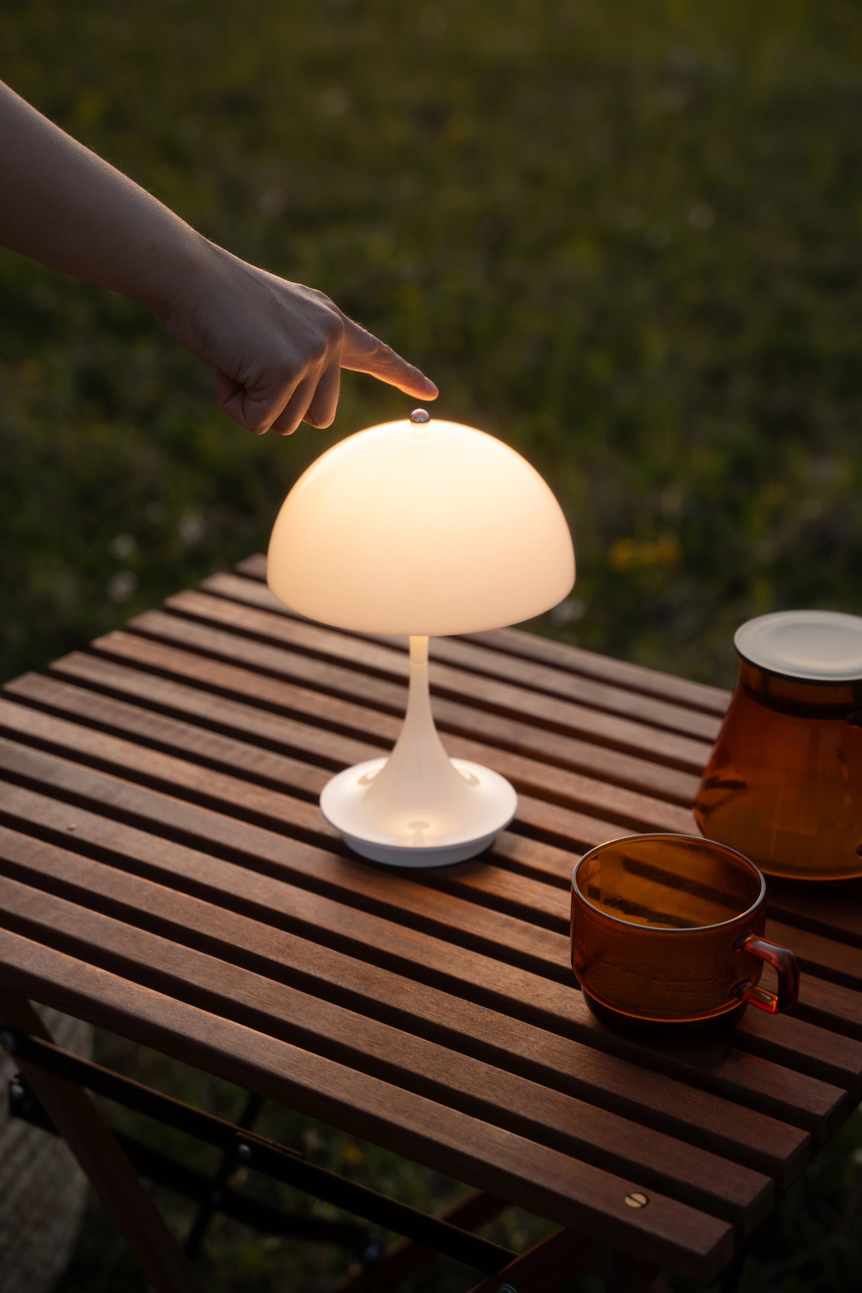 Louis Poulsen Panthella 160 Portable Lamp Opal white — фото 4