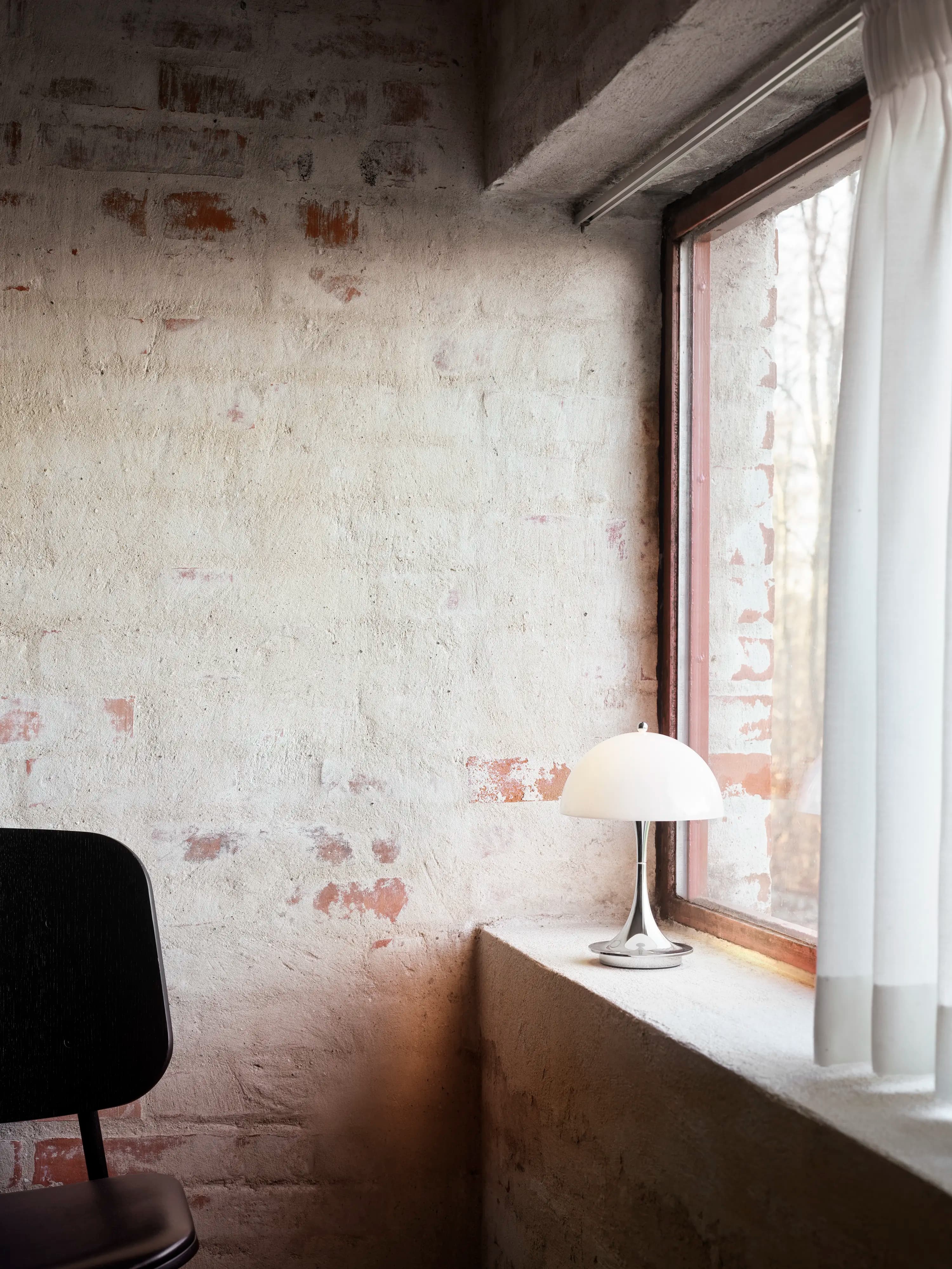 Louis Poulsen Panthella 160 Portable Lamp Chrome opal blue grey — фото 6