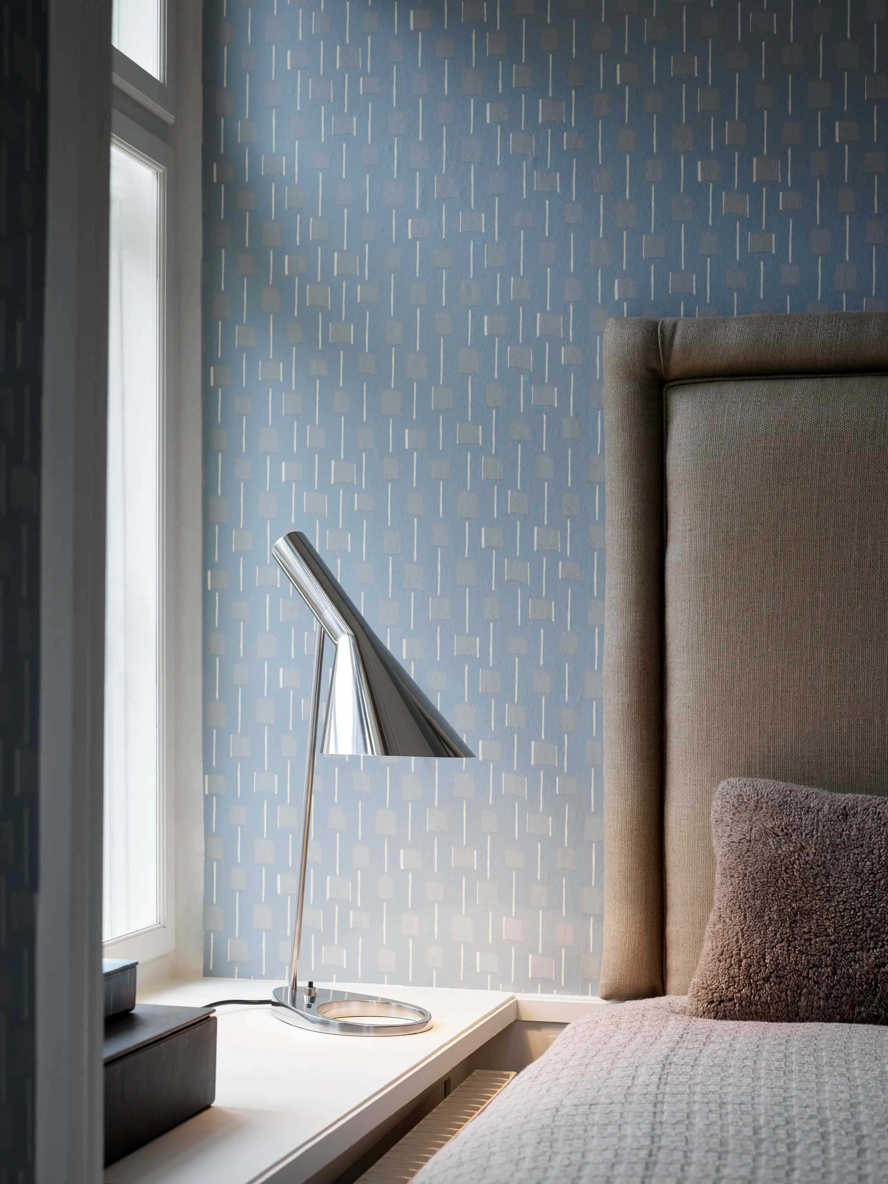 Louis Poulsen AJ Table Lamp Stainless steel polished — фото 4