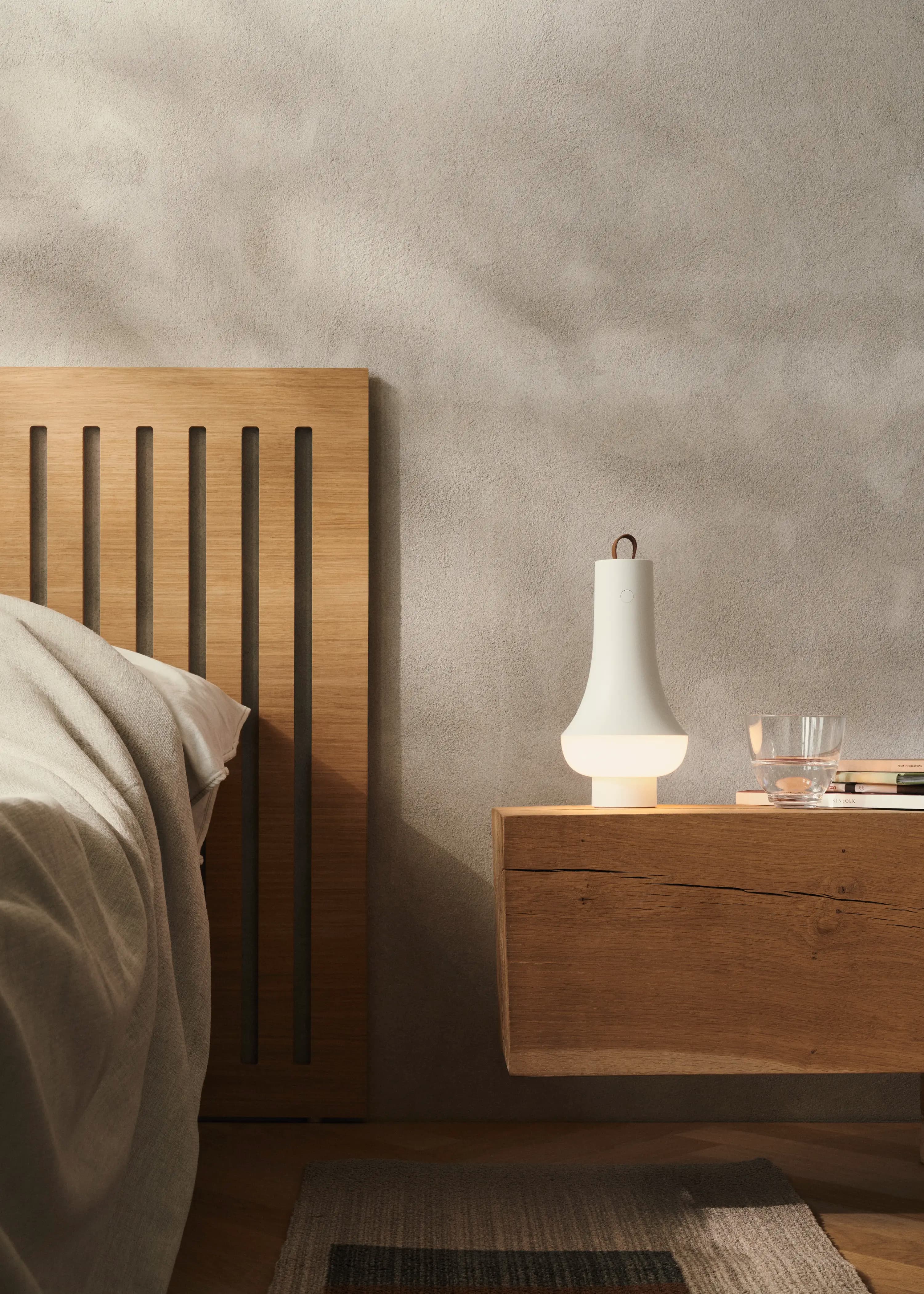 Louis Poulsen Tomoshi Portable Lamp White — фото 7